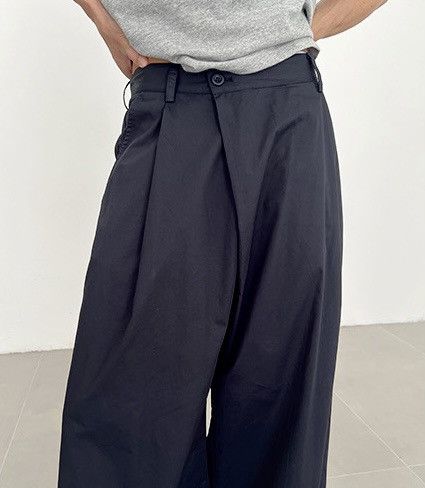 Japanese Brand × Vintage Cleanfit retro fashion asymmetric pleated skater pants Size US 30 / EU 46 - 4 Thumbnail