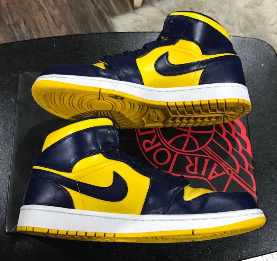 Jordan Brand nike air jordan 1 mid Michigan Size US 10 / EU 43 - 6 Thumbnail