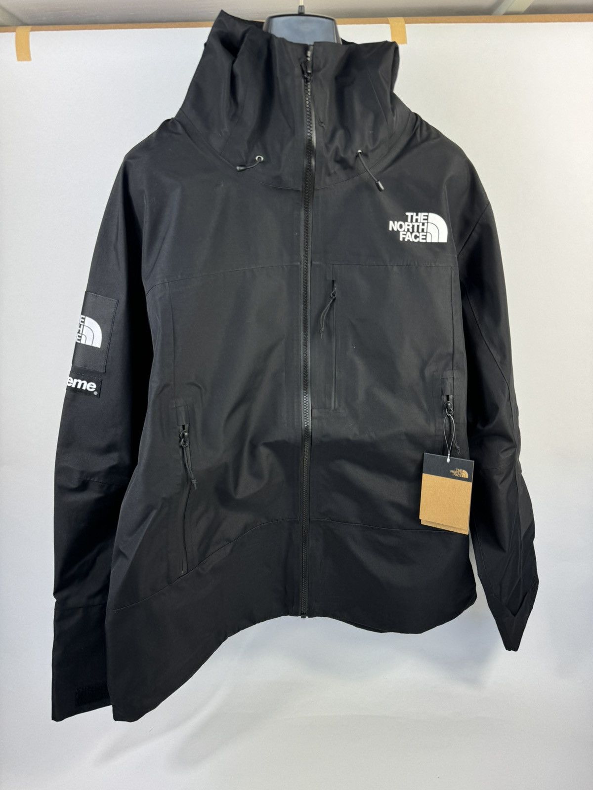 ZIP SPLIT WINDBREAKER JACKET
