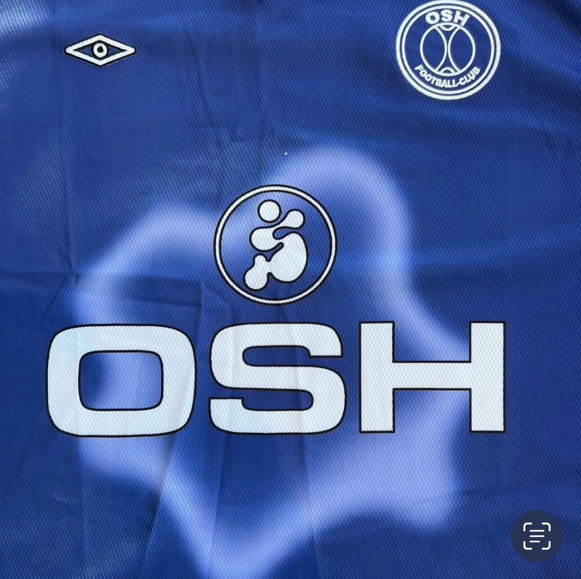 Oshkosh Osh away Cropped jersey kit Size US M / EU 48-50 / 2 - 4 Thumbnail
