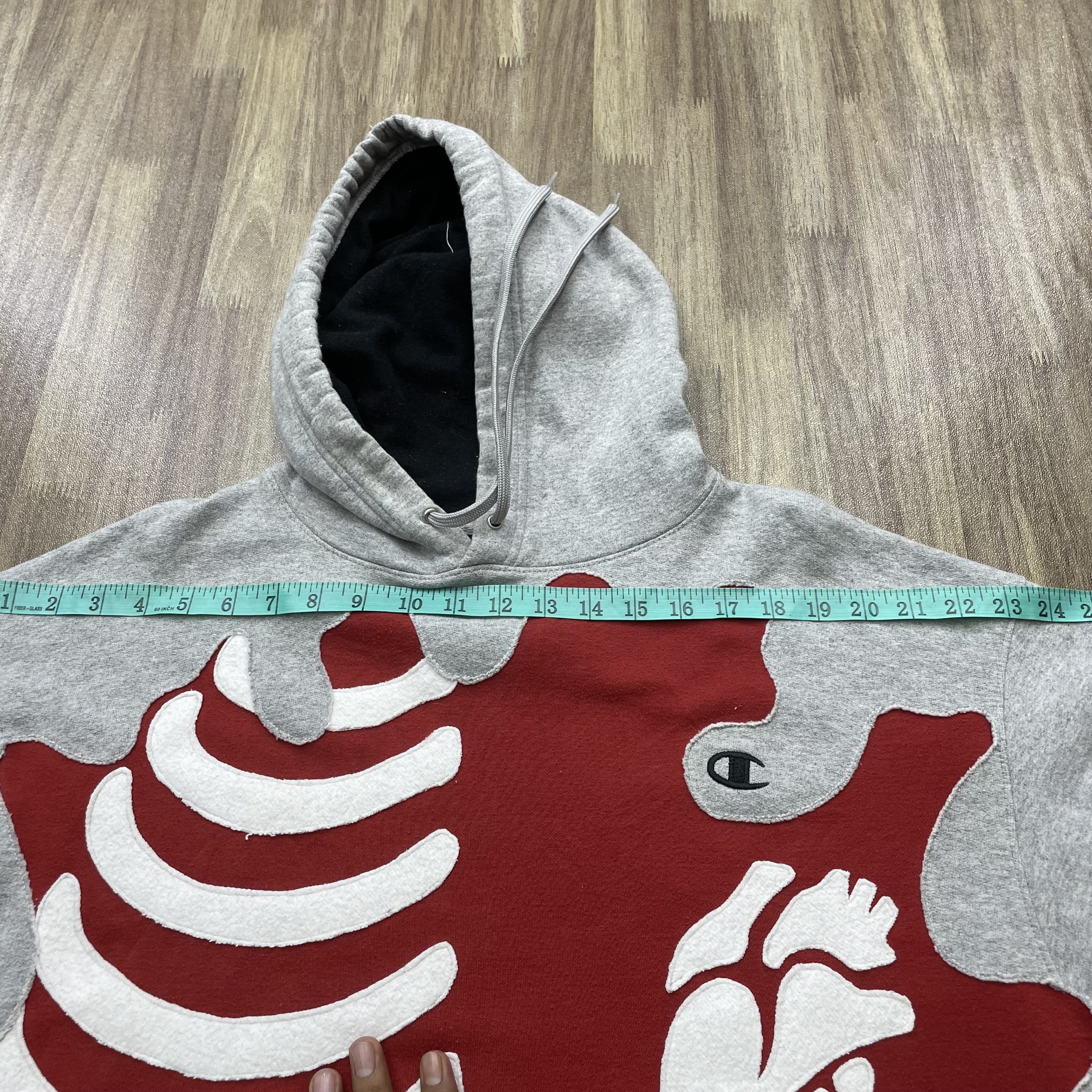 Vintage Custom Reworked Champion Skeleton Heart Patchwork Hoodie Size US L / EU 52-54 / 3 - 7 Thumbnail