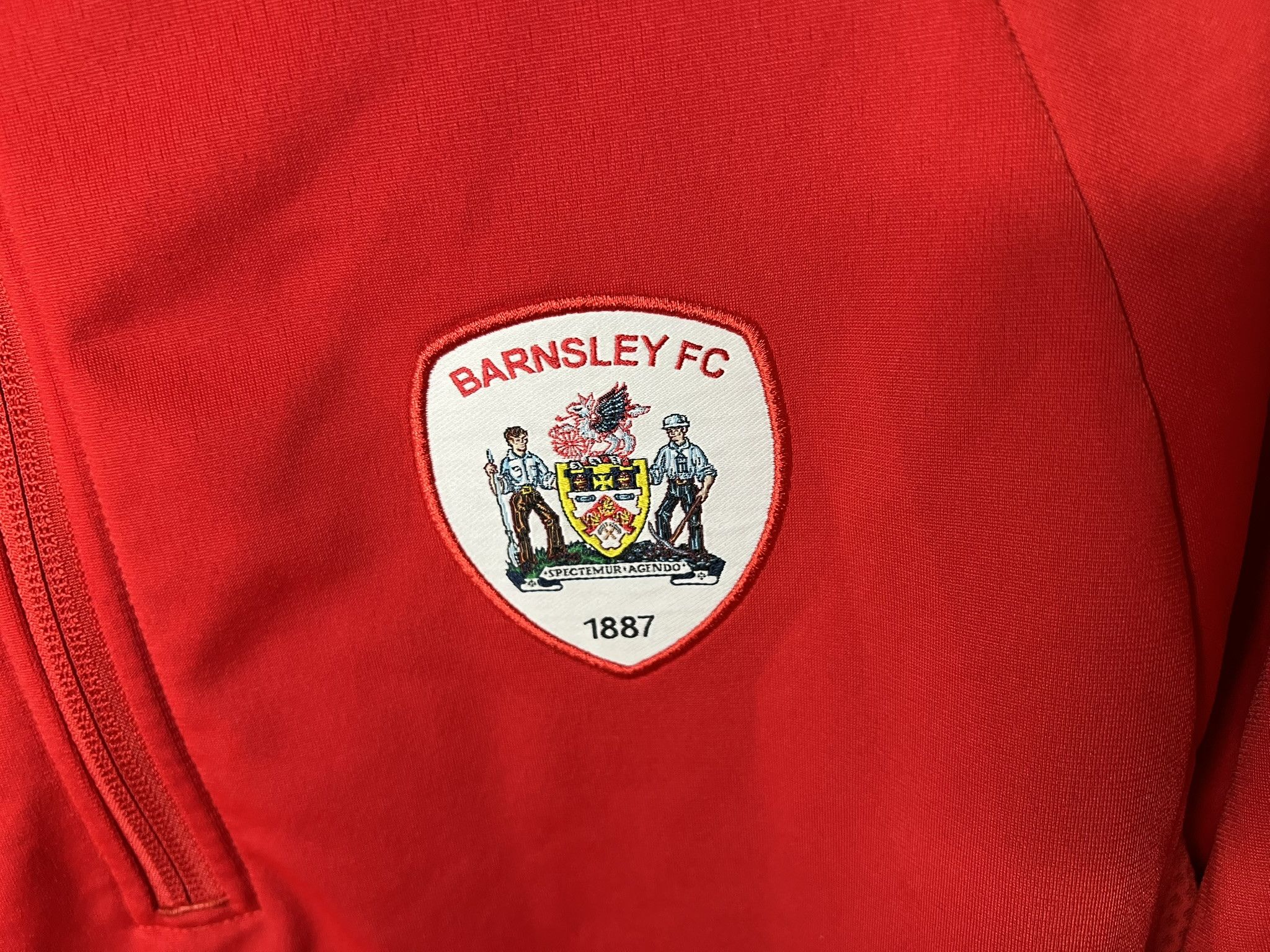 Puma BARNSLEY 2017 2018 TRAINING TOP FOOTBALL SOCCER SHIRT JERSEY Size US M / EU 48-50 / 2 - 3 Thumbnail