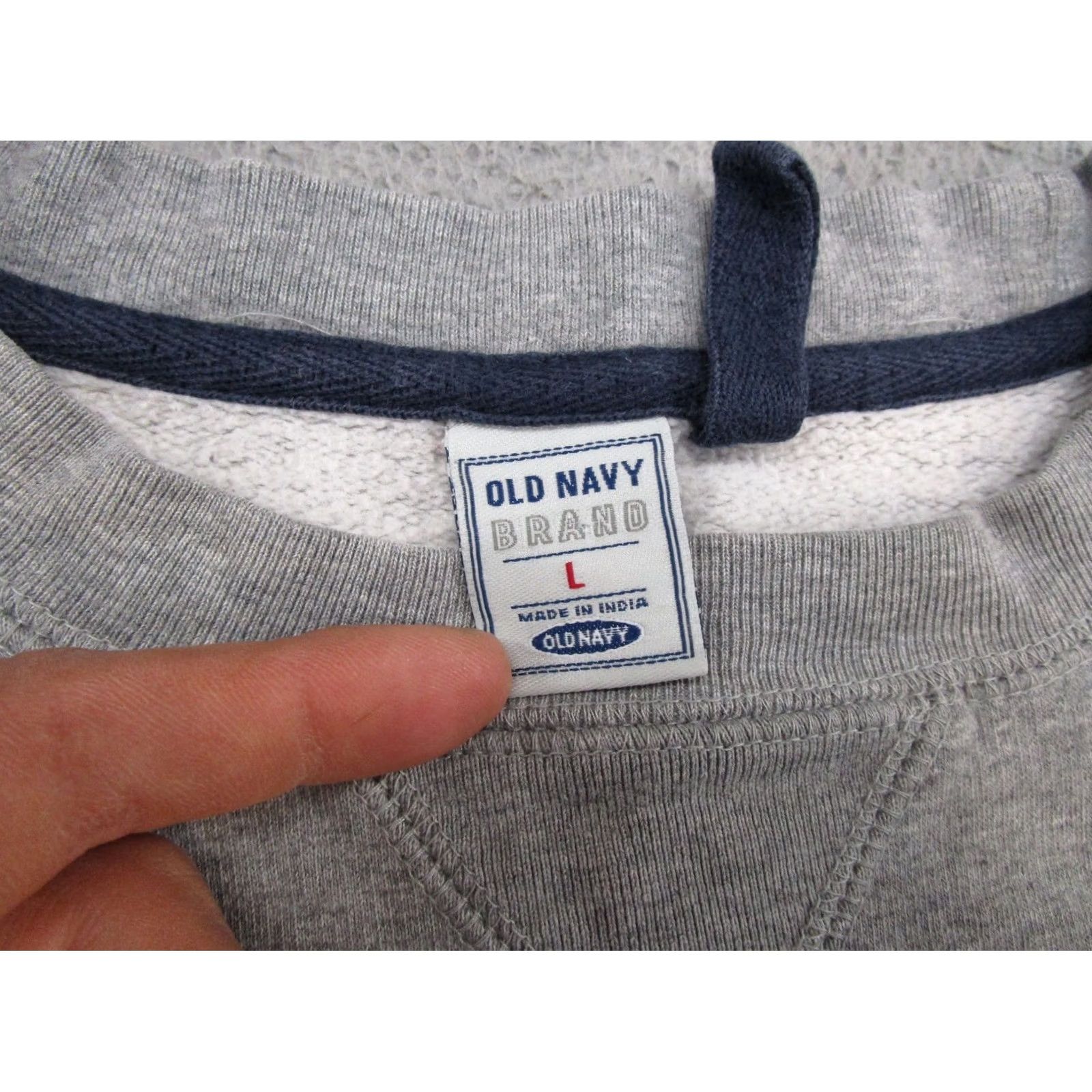 Old Navy VTG Old Navy Sweatshirt Crewneck Mens Size L Gray Embroidered Sports All Seasons Hoodie Pullover Size US L / EU 52-54 / 3 - 3 Thumbnail