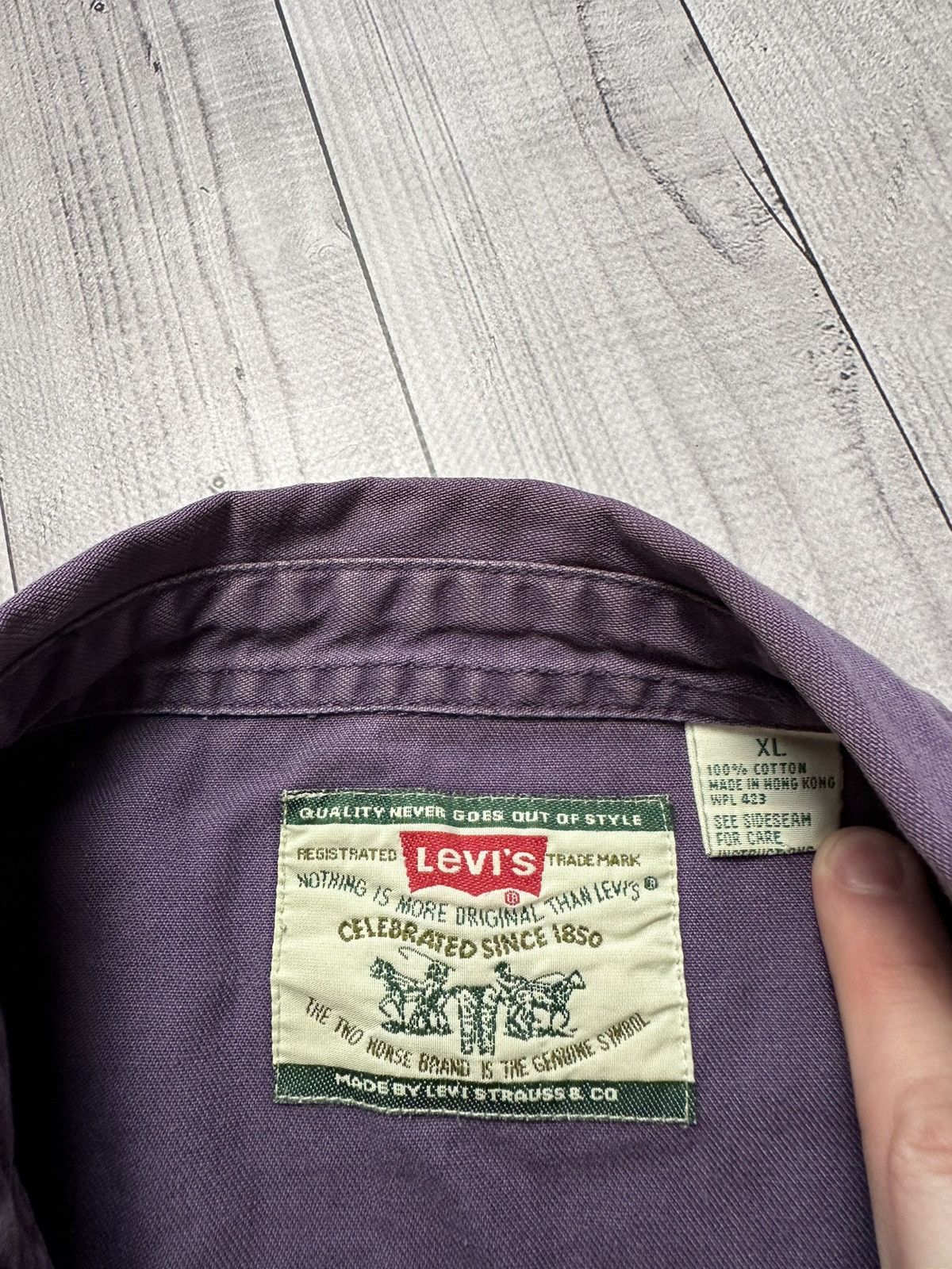 Levi's Vintage Clothing Vintage Levi’s denim shirt western purple size XL rare Size US XL / EU 56 / 4 - 5 Thumbnail