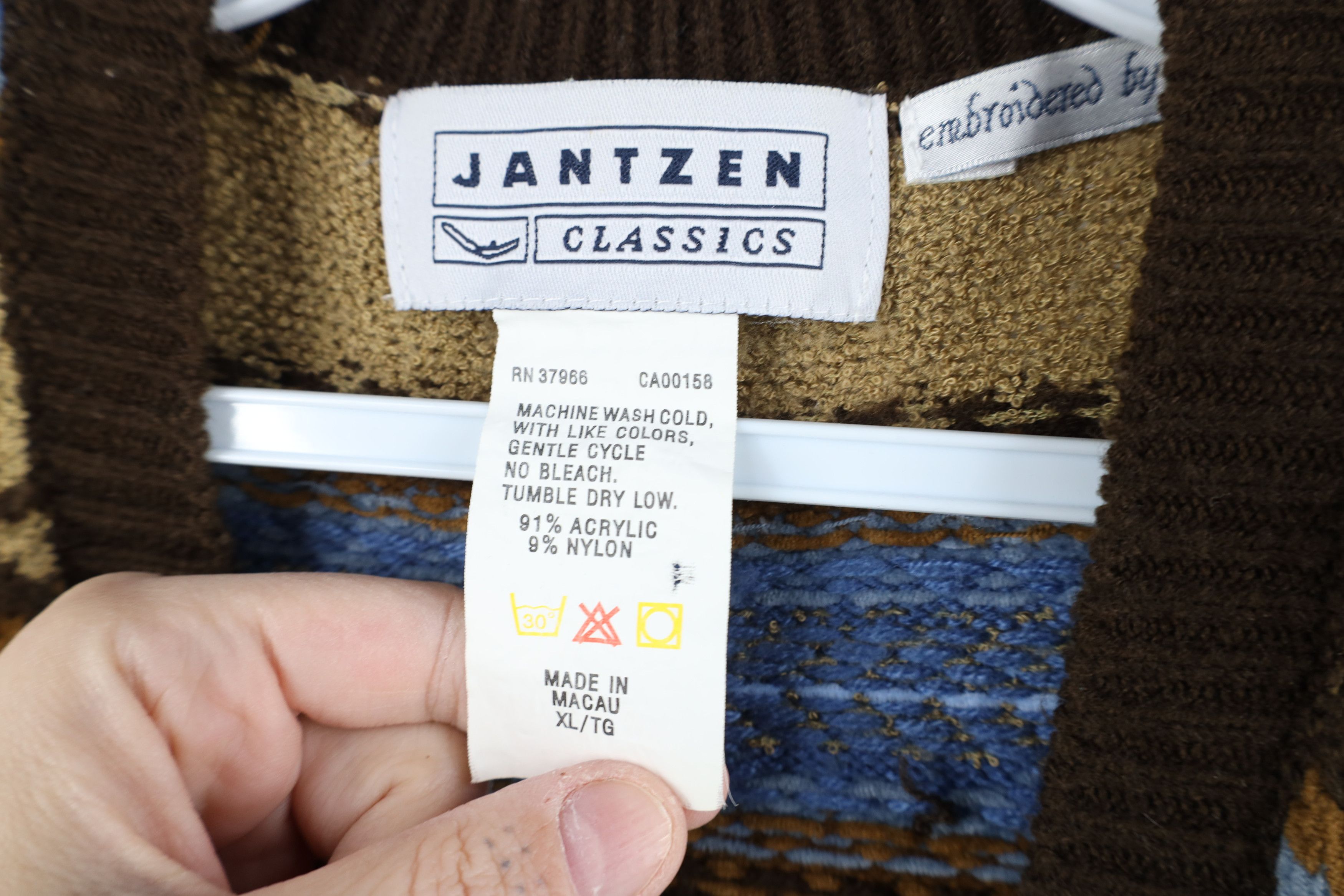 Vintage Vintage 90s Streetwear Fair Isle Knit Cardigan Sweater Vest Size XL / US 12-14 / IT 48-50 - 6 Thumbnail
