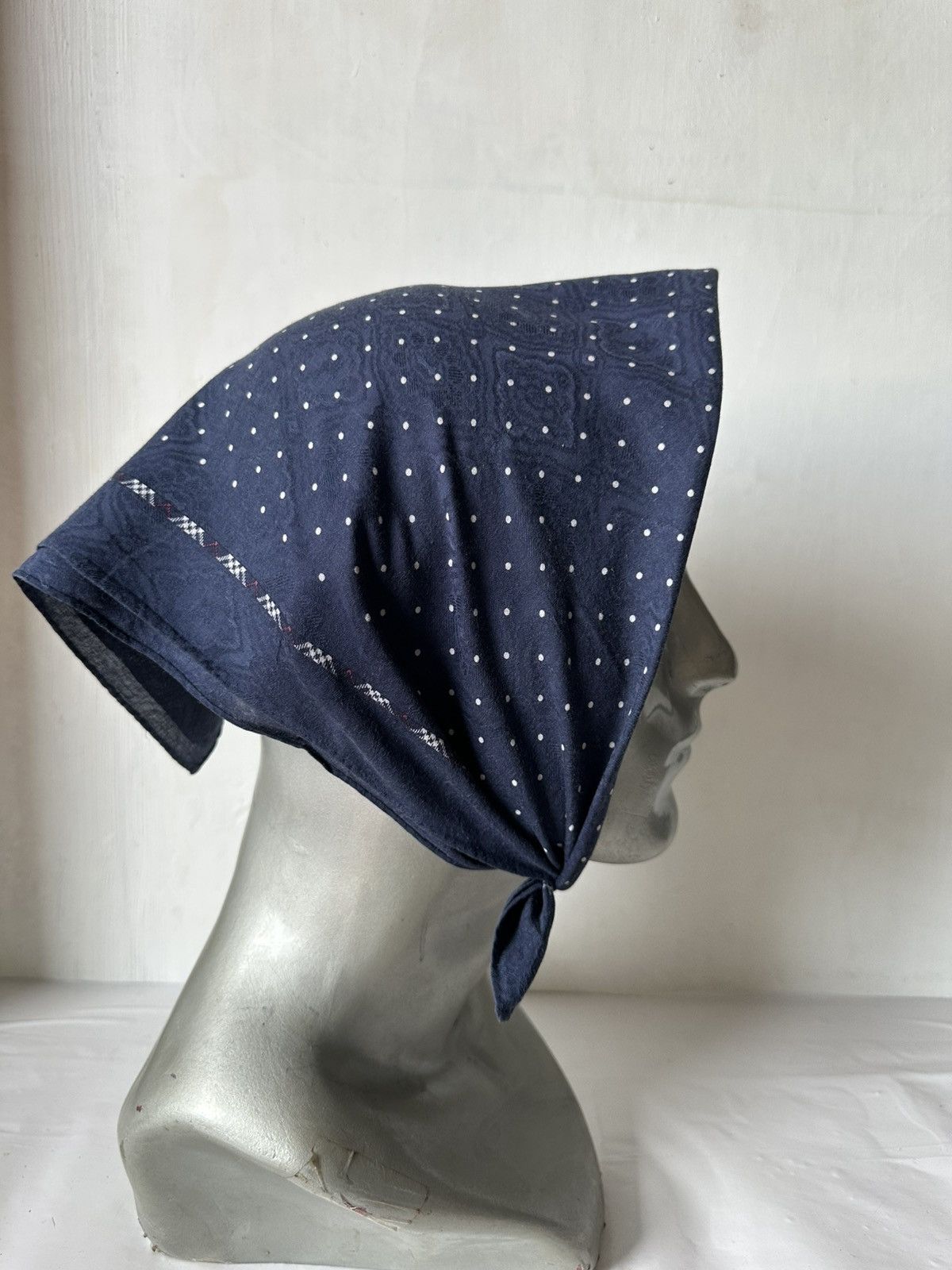 Vintage Vintage Burberry Handkerchief/ Neckerchief/ Bandana Size ONE SIZE - 6 Thumbnail