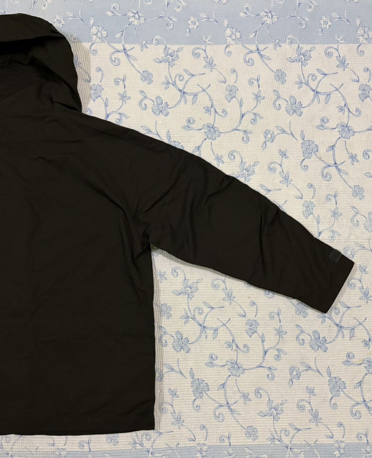 Lemaire Lemaire X Uniqlo Waterproof Olive Color Hoodies Jacket Size US L / EU 52-54 / 3 - 10 Thumbnail