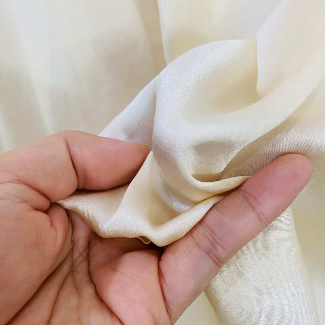 Chanel Vintage Chanel Satin Top Blouse Size S / US 4 / IT 40 - 10 Thumbnail