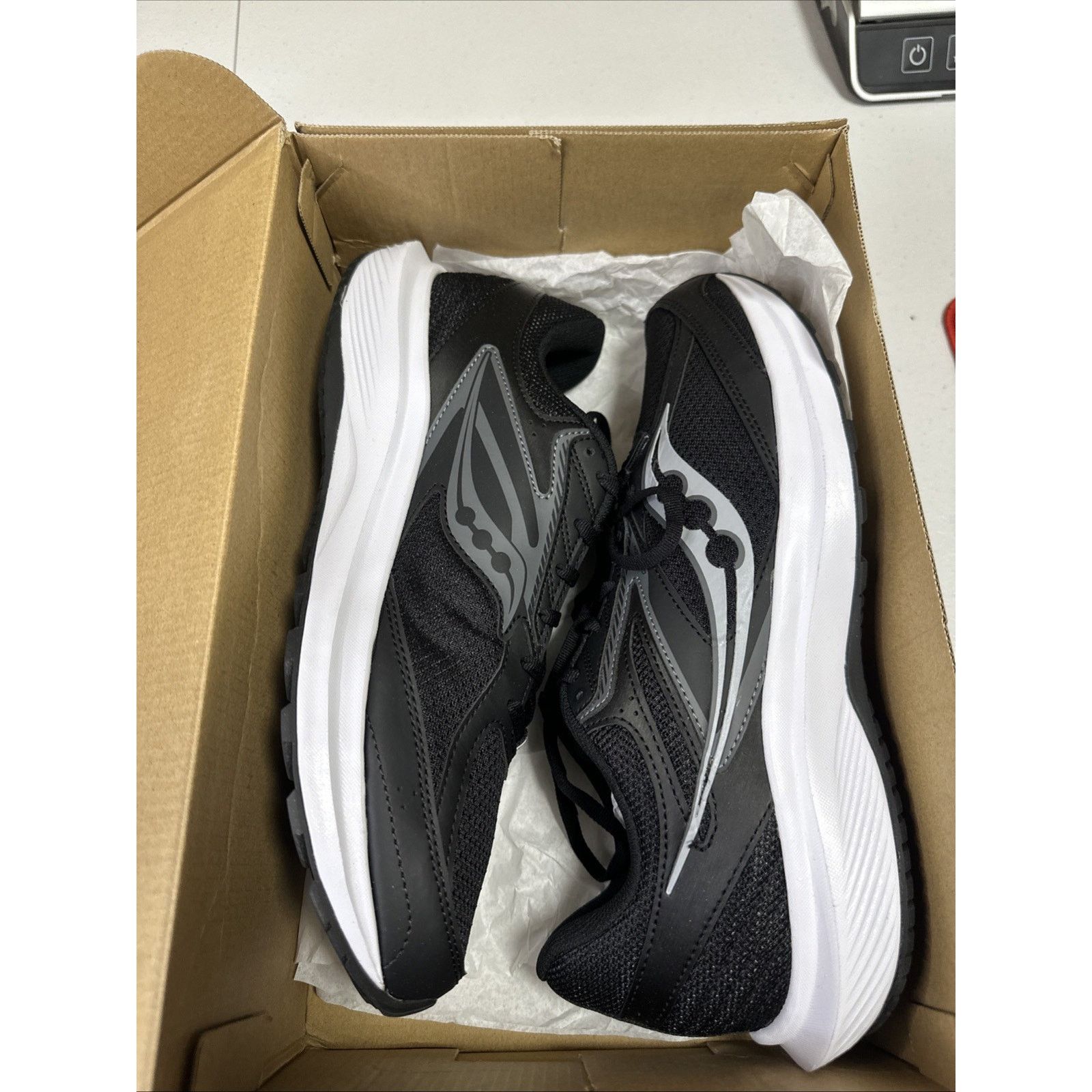 Saucony Man's Sneakers & Athletic Shoes Saucony Cohesion 17 sz 11.5 Size US 11.5 / EU 44-45 - 6 Thumbnail