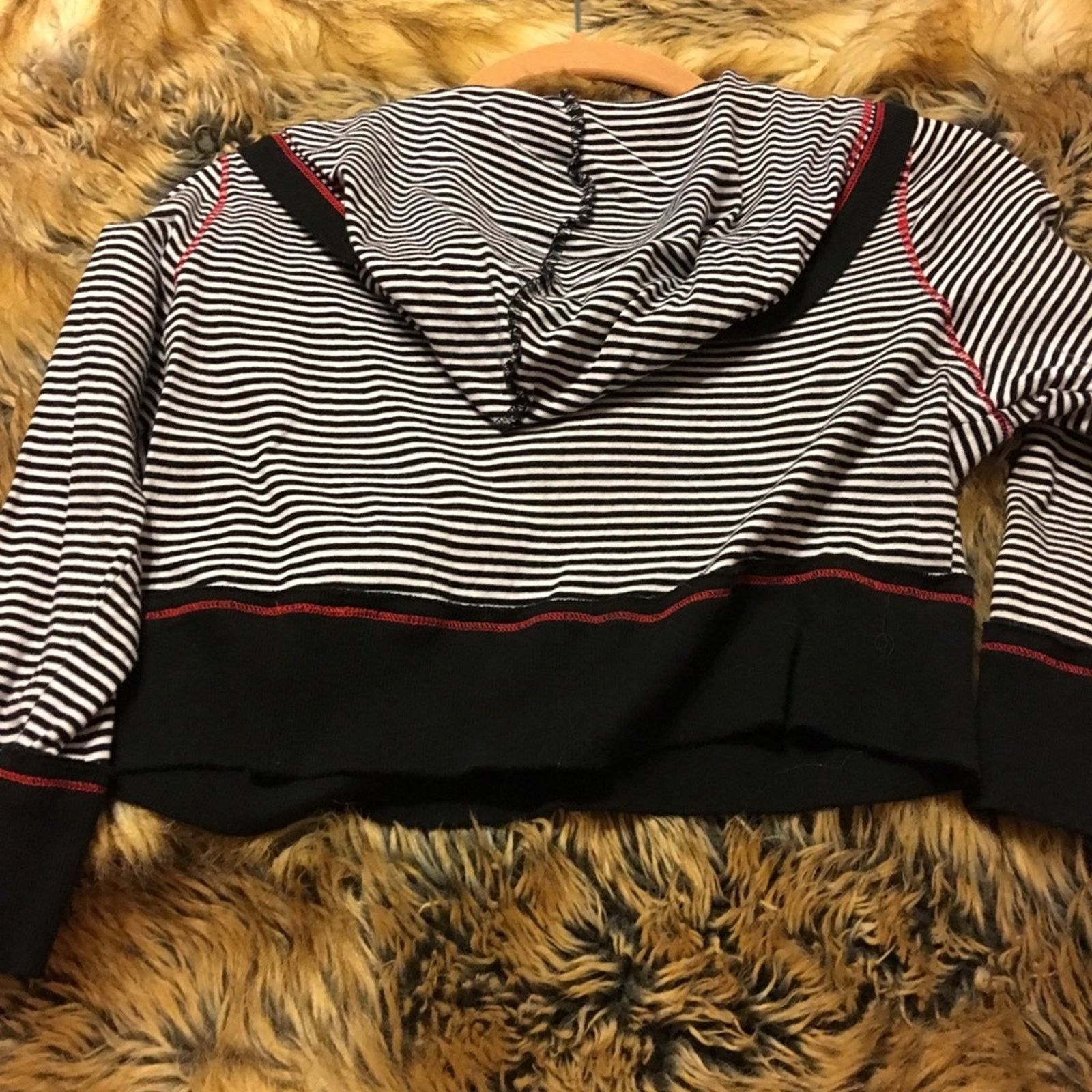Other Black and white stripe pull on shrug with hoodie Size S / US 4 / IT 40 - 8 Thumbnail