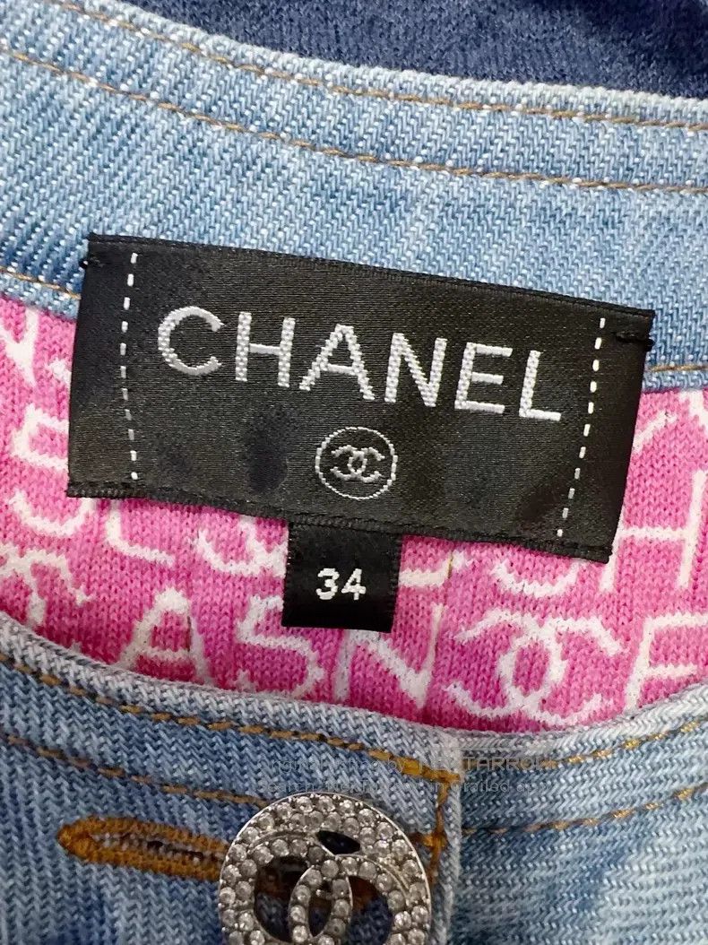 Chanel Chanel Denim dress with diamond button Size XXS / US 00 / IT 34 - 5 Thumbnail