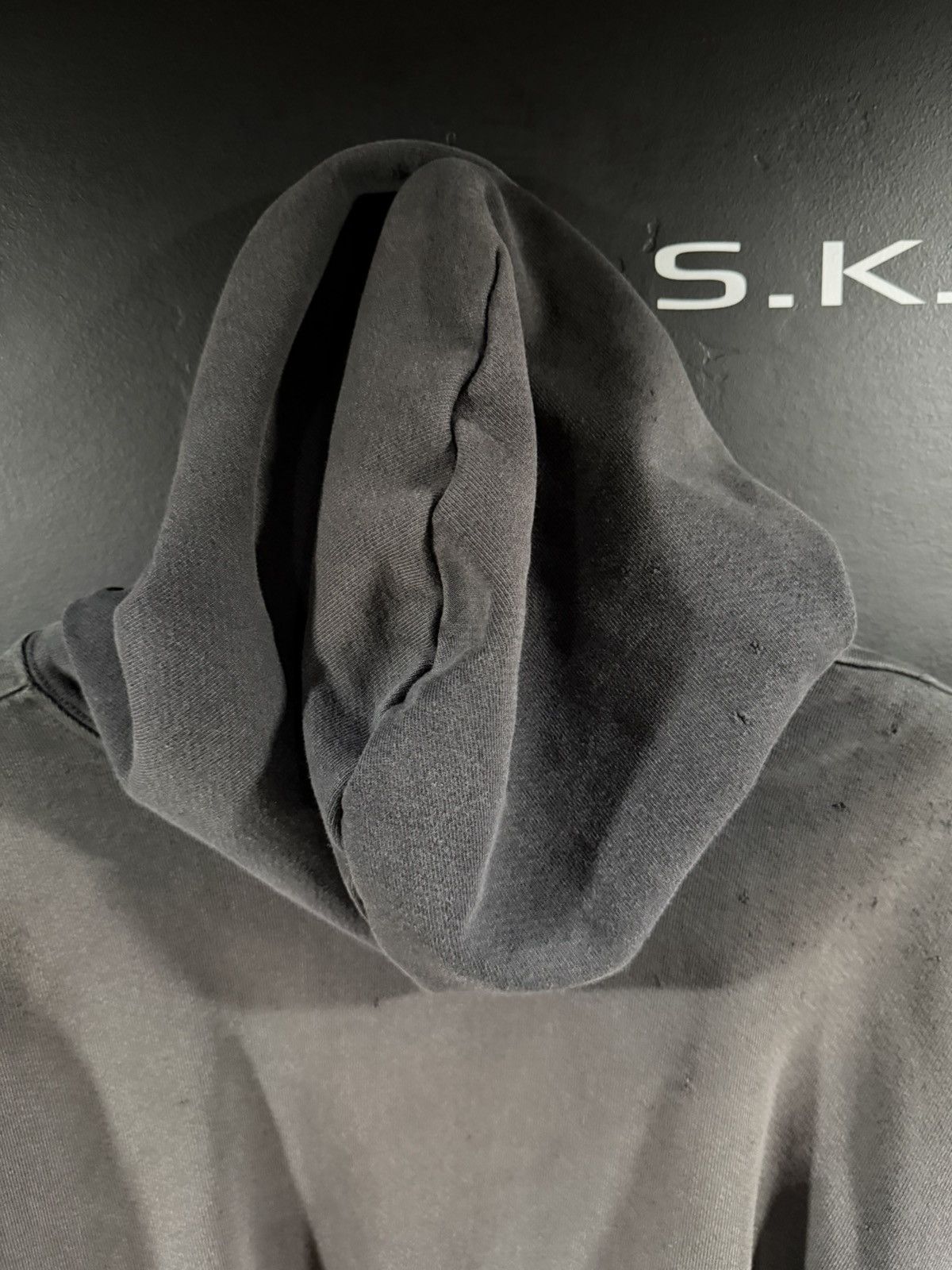 Vintage 2010s Vintage FR Sun Faded Thrashed Cropped Grunge Hoodie XL Size US XL / EU 56 / 4 - 11 Thumbnail