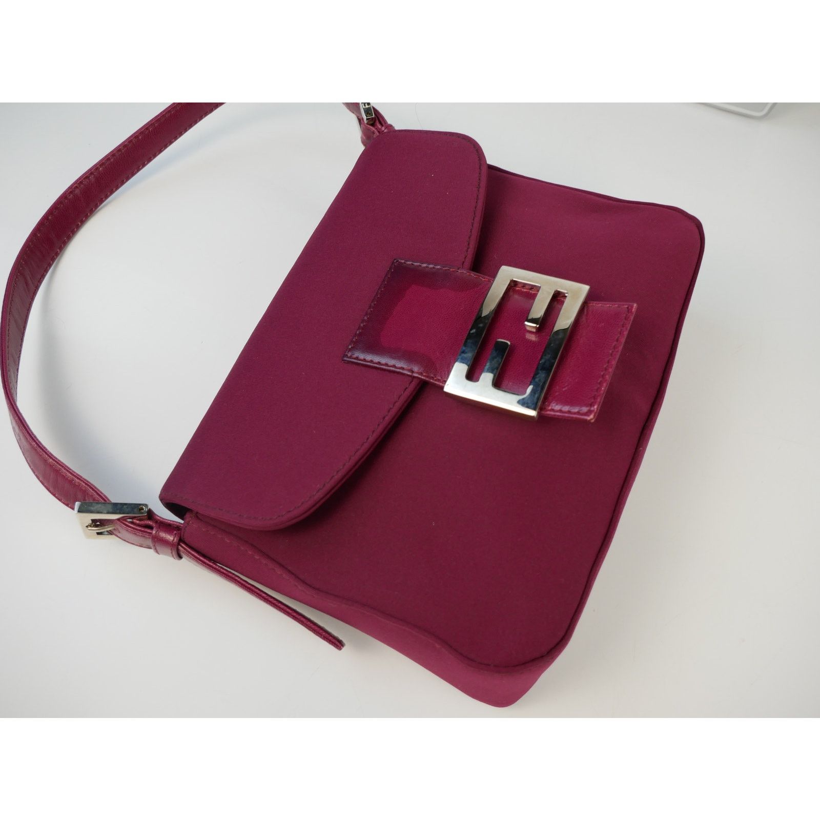 Fendi Fendi Bordeaux Mamma Baguette Shoulder Bag Size ONE SIZE - 4 Thumbnail