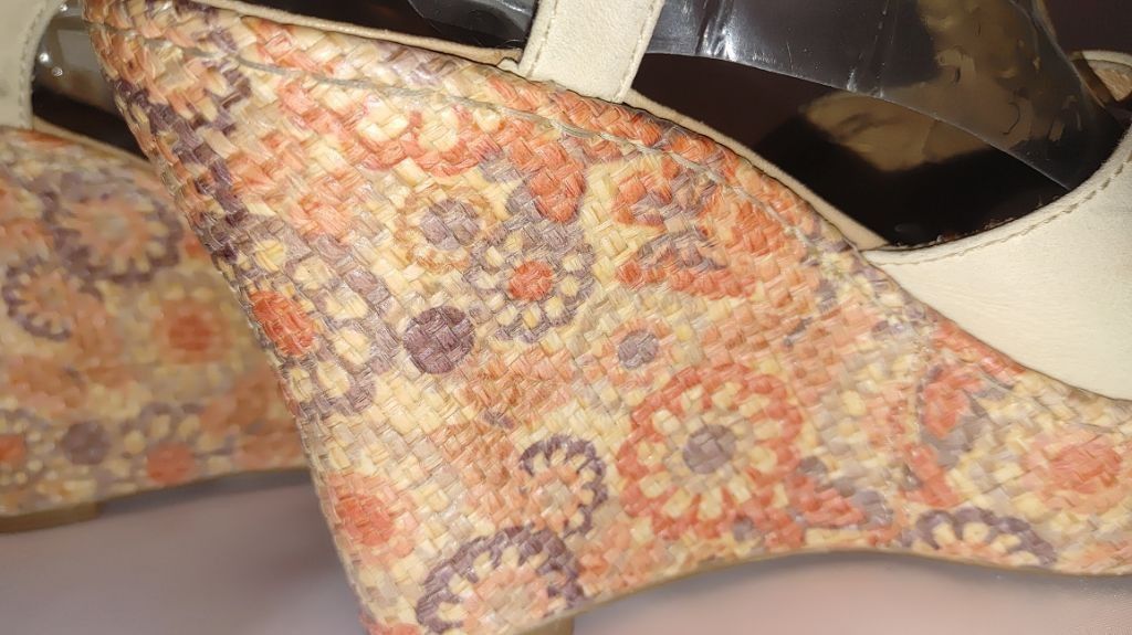 Born Born Rebecka Floral Cork Wedge Sandals Size 8 Size US 8 / IT 38 - 3 Thumbnail