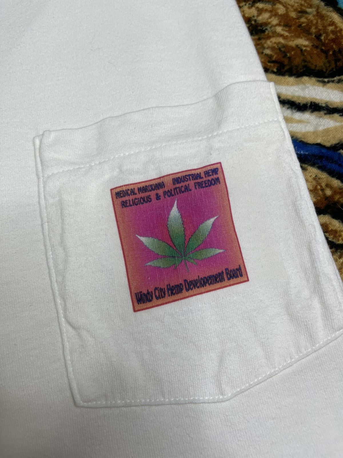 Vintage Collectible Vintage 90s Cannabis Culture T-Shirt XL Size US XL / EU 56 / 4 - 2 Thumbnail