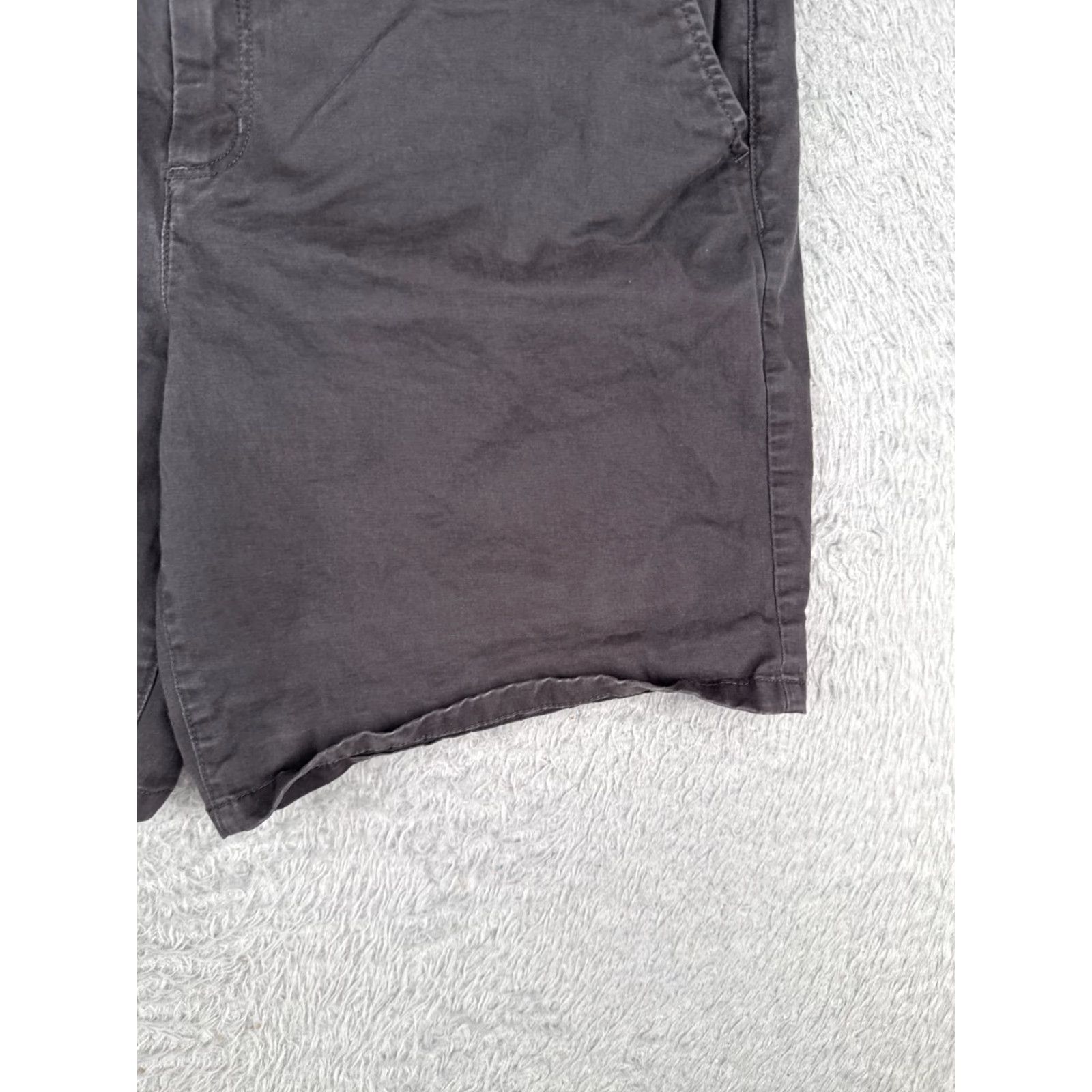 Vans VANS Women's Shorts Casual Chino Cotton Blend Size 9 Gray 5-Pocket Skateboard Summer Size 30" / US 8 / IT 44 - 2 Thumbnail