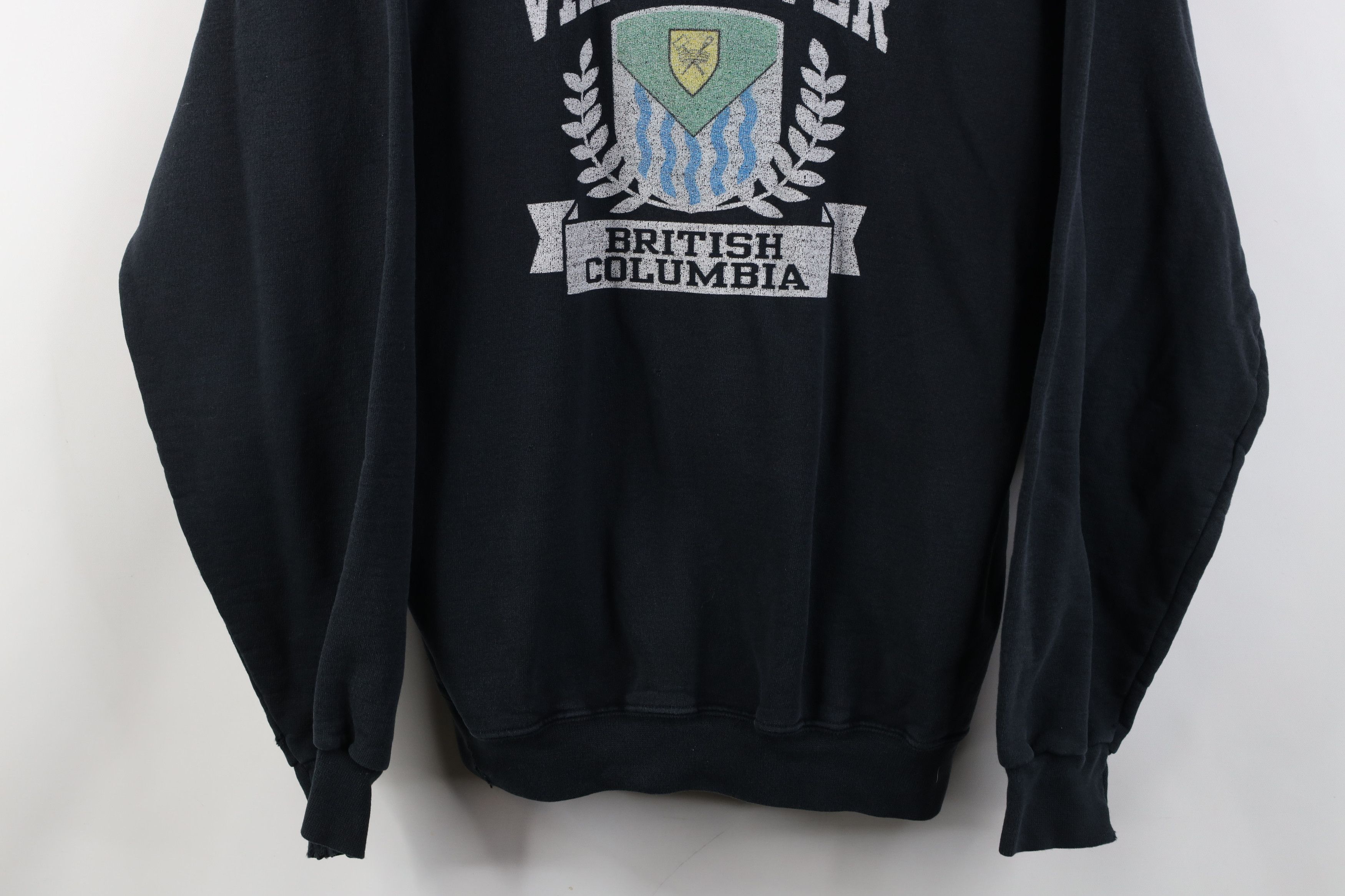 Vintage Vintage 90s Streetwear Vancouver British Columbia Sweatshirt Size US M / EU 48-50 / 2 - 3 Thumbnail