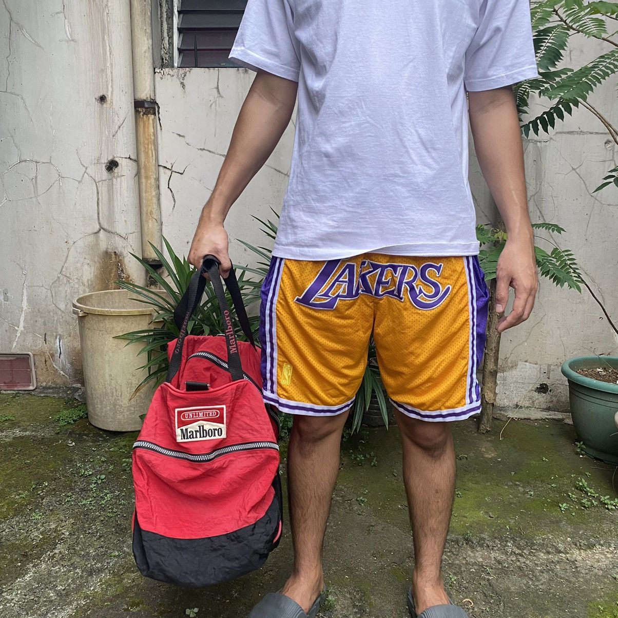 Marlboro × Marlboro Classics Marlboro Vintage 1990D Red Duffle Bag Size ONE SIZE - 6 Thumbnail