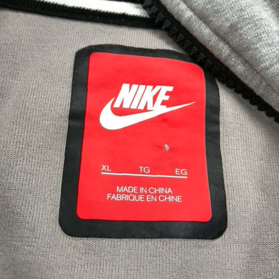 Nike Nike Sportswear Hoodie Men XL Gray Full Zip Sweatshirt Windrunner Tech | Nike Sportswear Hoodie Mens XL Gray Black Full Zip Sweatshirt Size US XL / EU 56 / 4 - 6 Thumbnail