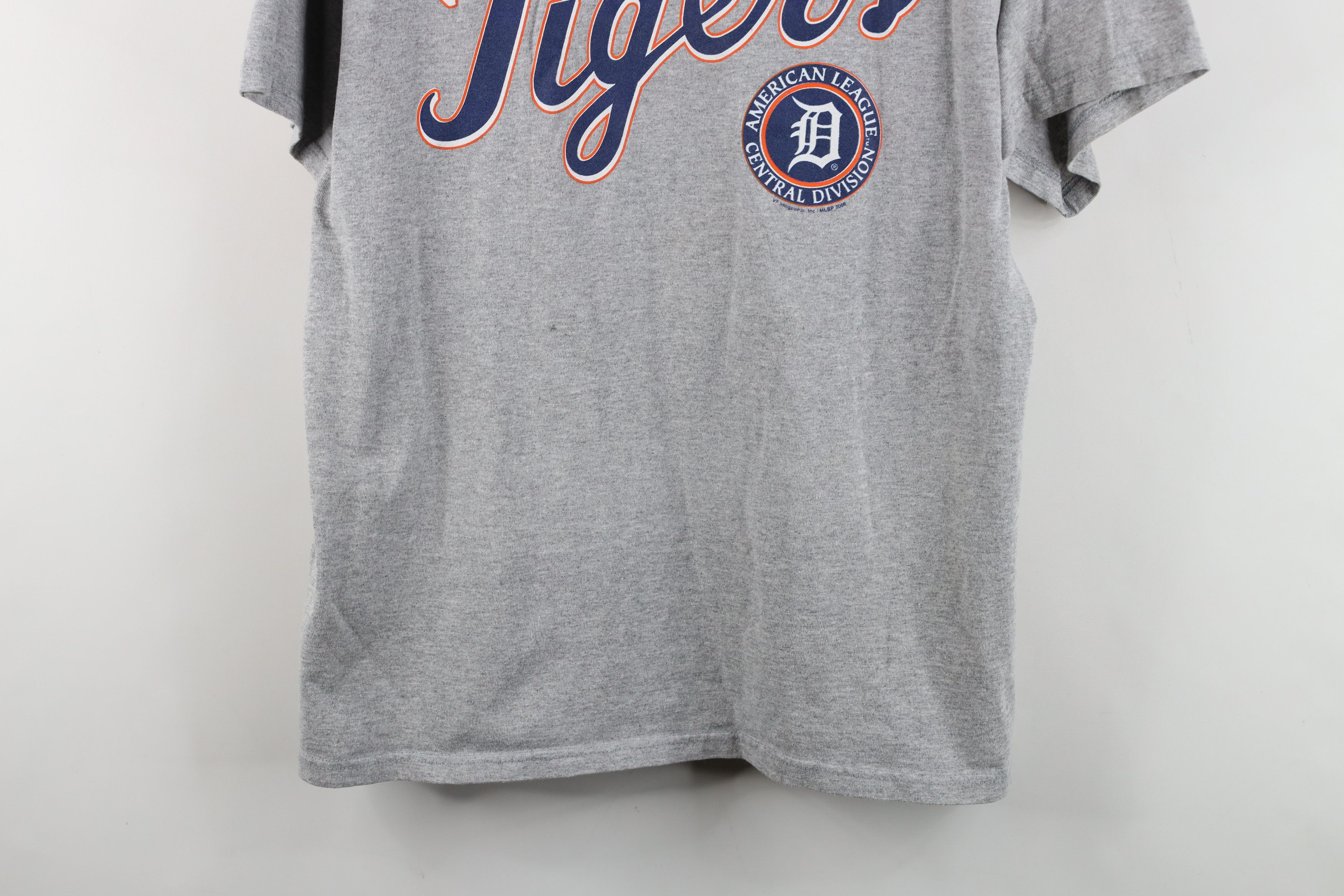Vintage Vintage Y2K 2006 Script Detroit Tigers Baseball T-Shirt Size US L / EU 52-54 / 3 - 3 Thumbnail
