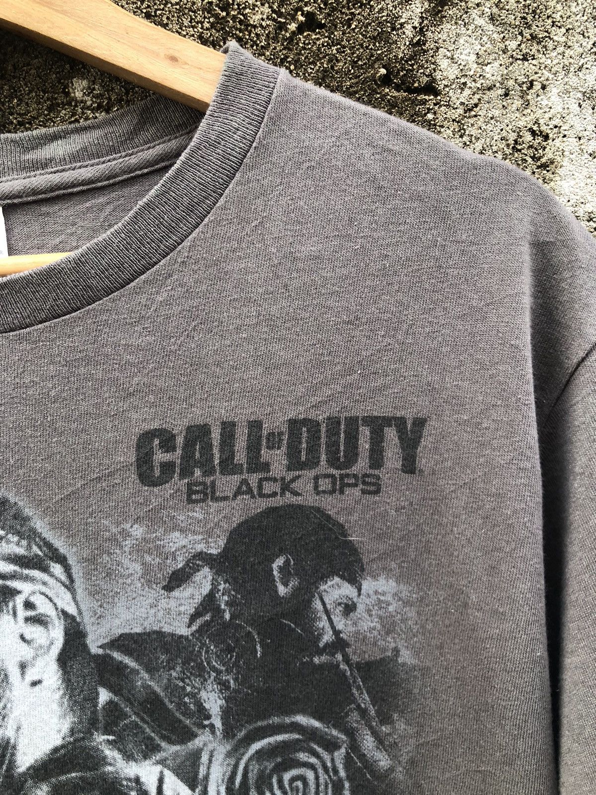 Playstation × Vintage 2000s Vintage Call Of Duty "Black Ops" Tshirt Size US M / EU 48-50 / 2 - 3 Thumbnail