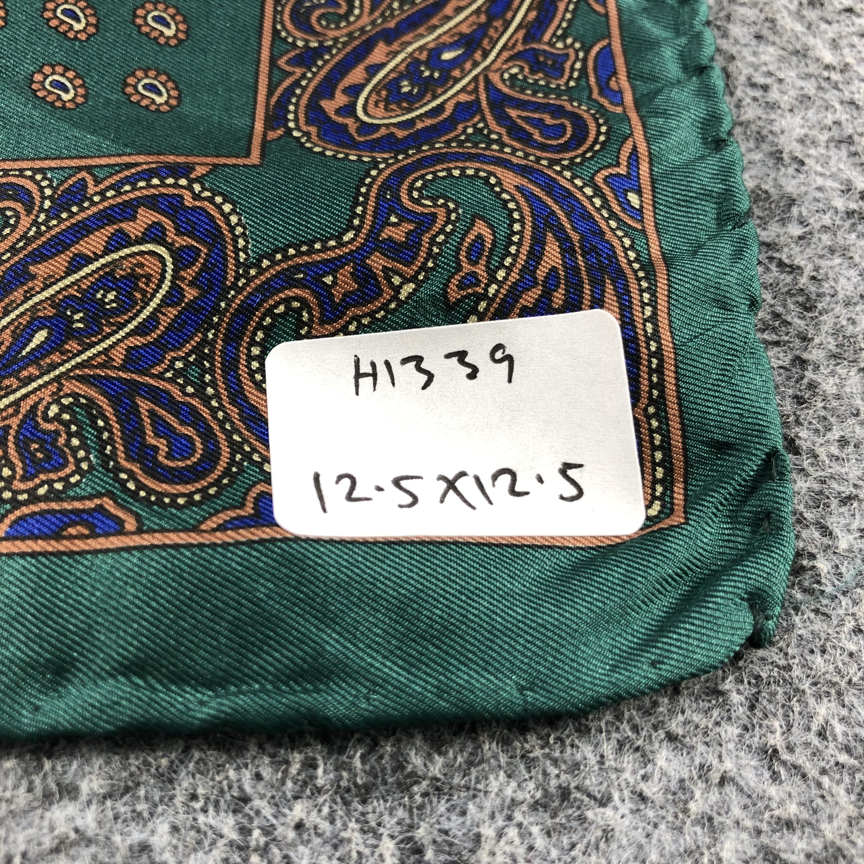 Vintage Tie Rack Paisley Silk Handkerchief Bandana H1339 Size ONE SIZE - 5 Thumbnail
