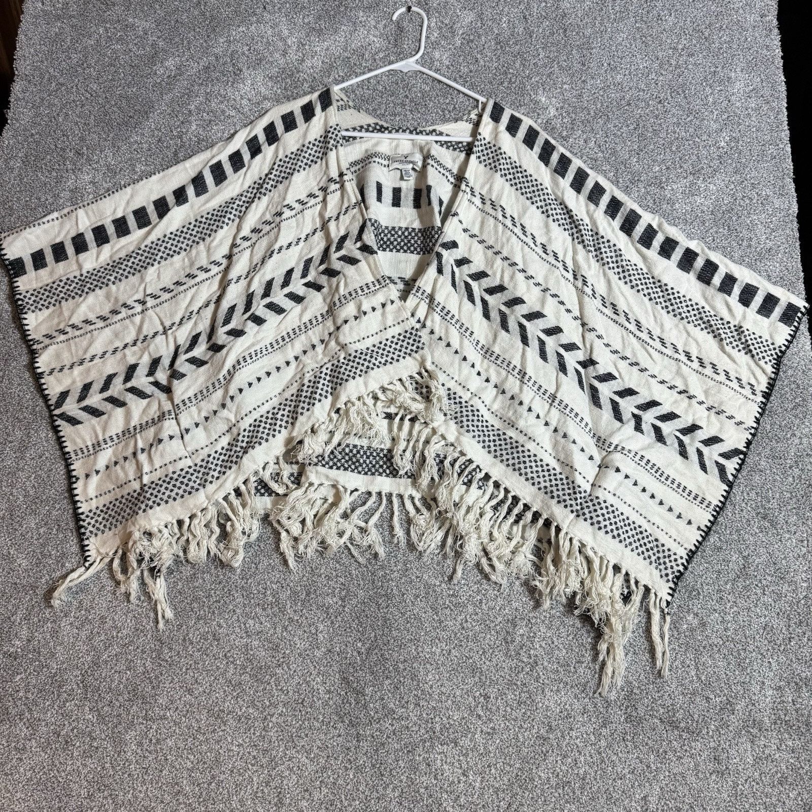 American Eagle Outfitters American Eagle Poncho Sweater One Size Boho Aztec Fringed Size ONE SIZE - 1 Thumbnail