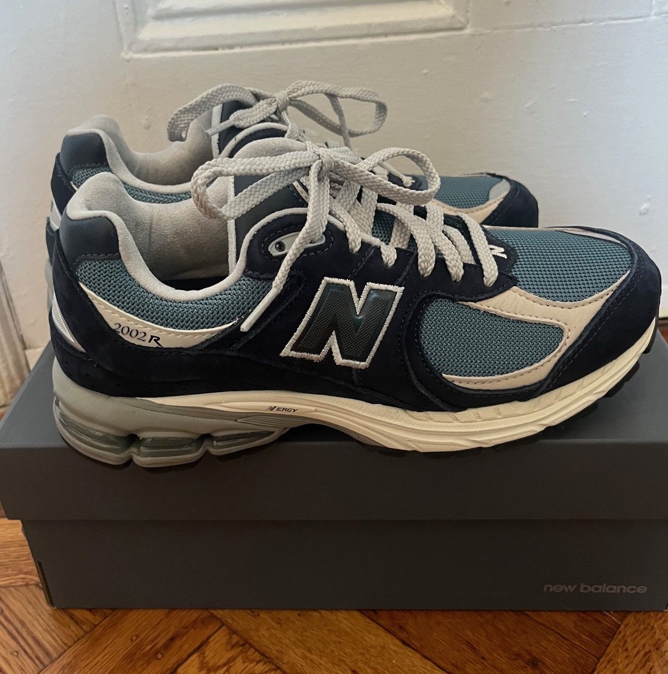 New Balance New Balance 2002R Dark Navy Size US 6.5 / EU 39-40 - 3 Thumbnail
