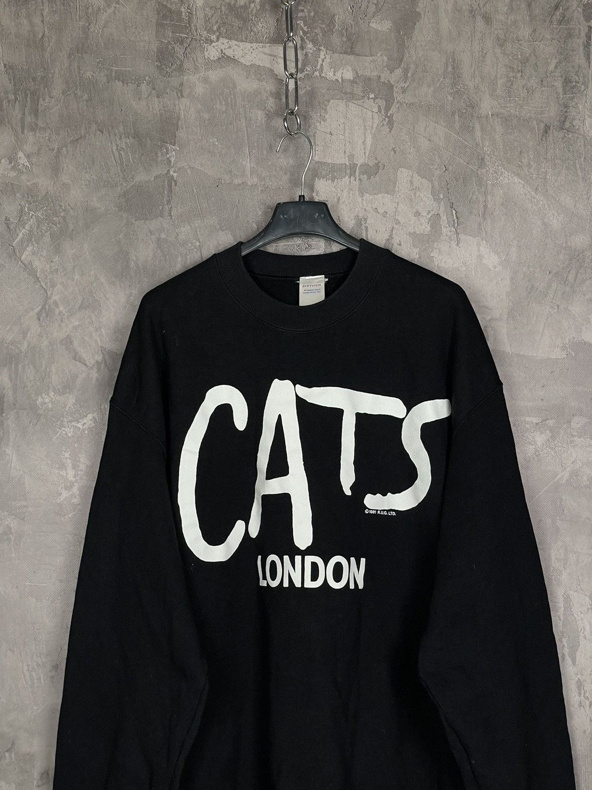 Band Tees × Vintage Cats London opera 80’s 1981 Avant Garde Cutie Sweatshirt Size US XL / EU 56 / 4 - 2 Thumbnail