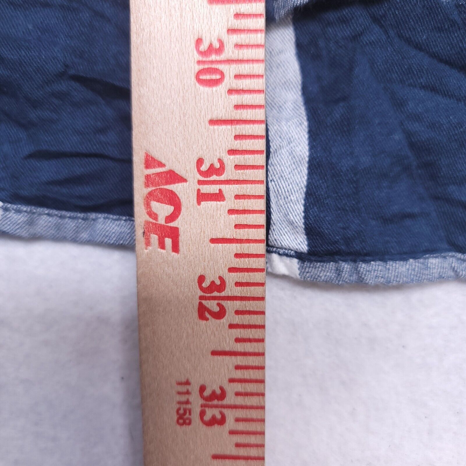 On The Byas On the Byas Tartan Flannel Shirt Mens Size Small Blue White Size US S / EU 44-46 / 1 - 7 Thumbnail