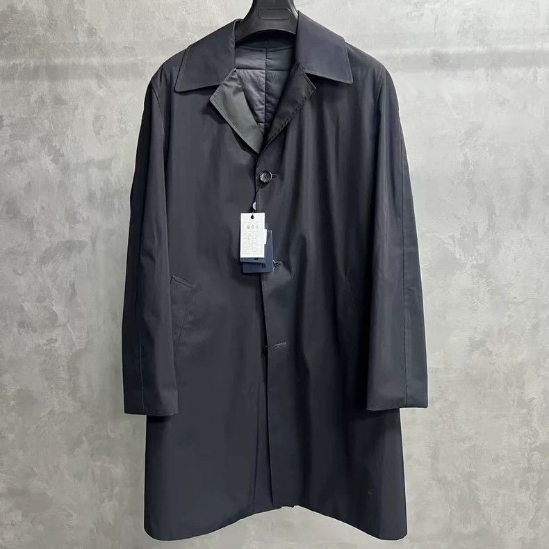 Louis Vuitton Louis Vuitton Black solid nylon lapel single-breasted long Size US M / EU 48-50 / 2 - 1 Thumbnail