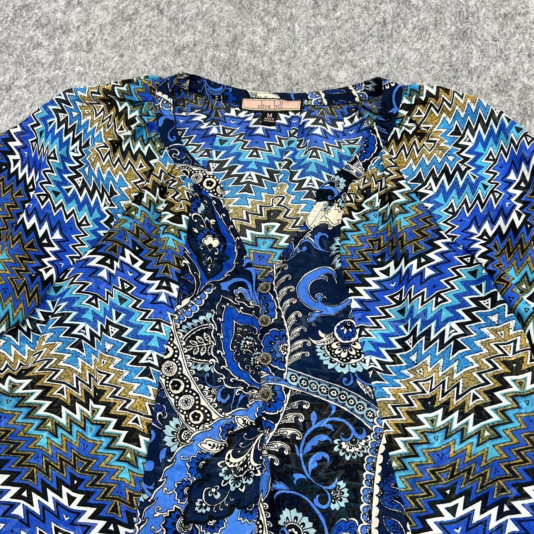 Vintage Olive Hill Blouse Womens M Blue Paisley Chevron V-Neck 3/4 Sleeve Tunic Top Size M / US 6-8 / IT 42-44 - 5 Thumbnail