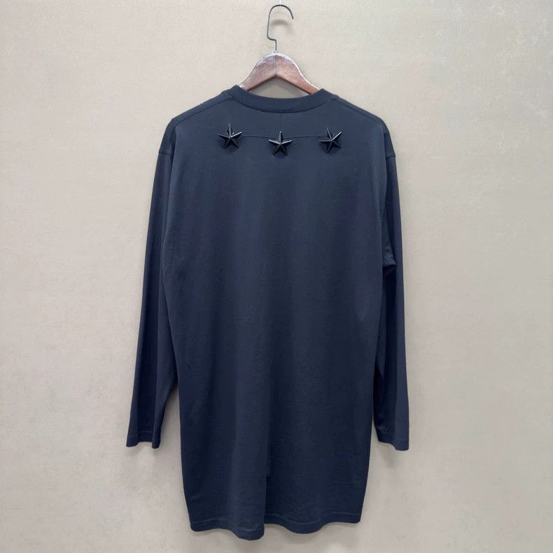 Givenchy Givenchy Metal five-pointed star black long-sleeve T-shirt Size US XS / EU 42 / 0 - 7 Thumbnail