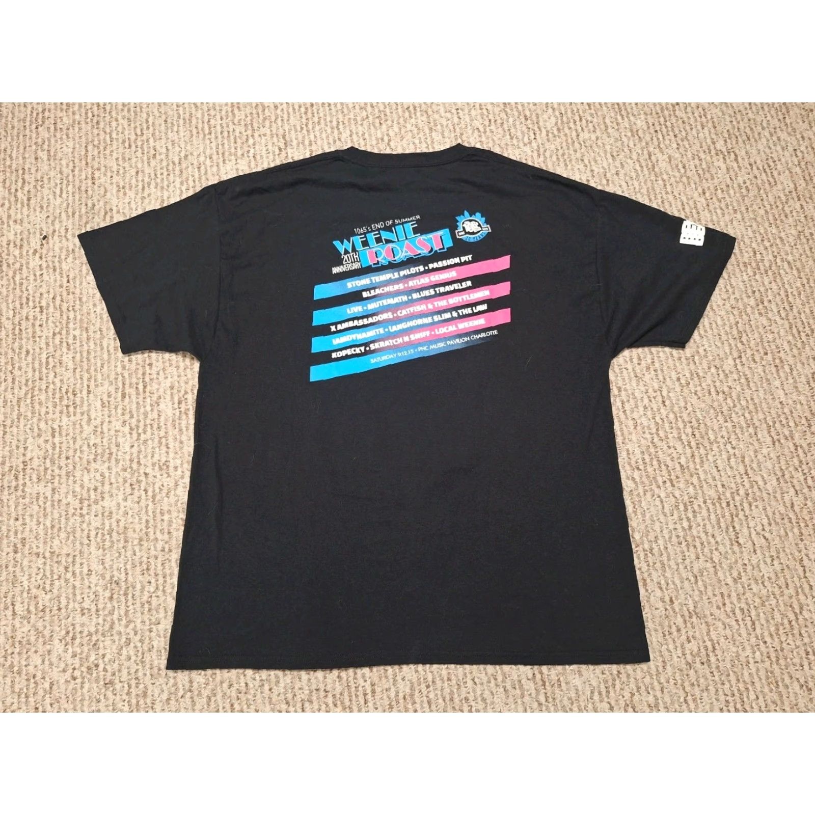 Vintage VINTAGE Charlotte NC Weenie Roast Stone Temple Pilots Passion Pit 2015 Band Tour Shirt Size US M / EU 48-50 / 2 - 4 Thumbnail