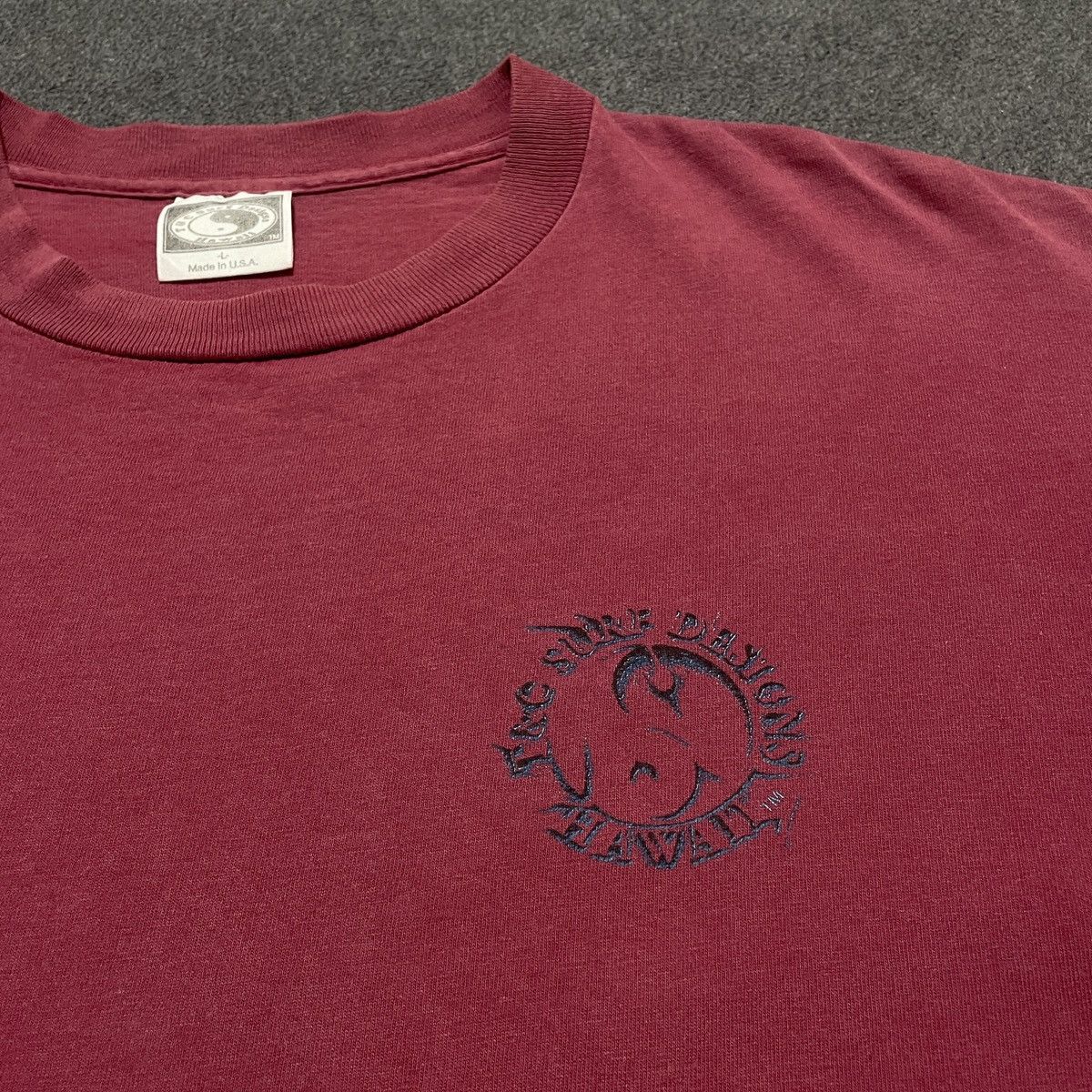 Vintage Vintage Surf Town And Country Design Hawaii T-shirt Size US L / EU 52-54 / 3 - 6 Thumbnail