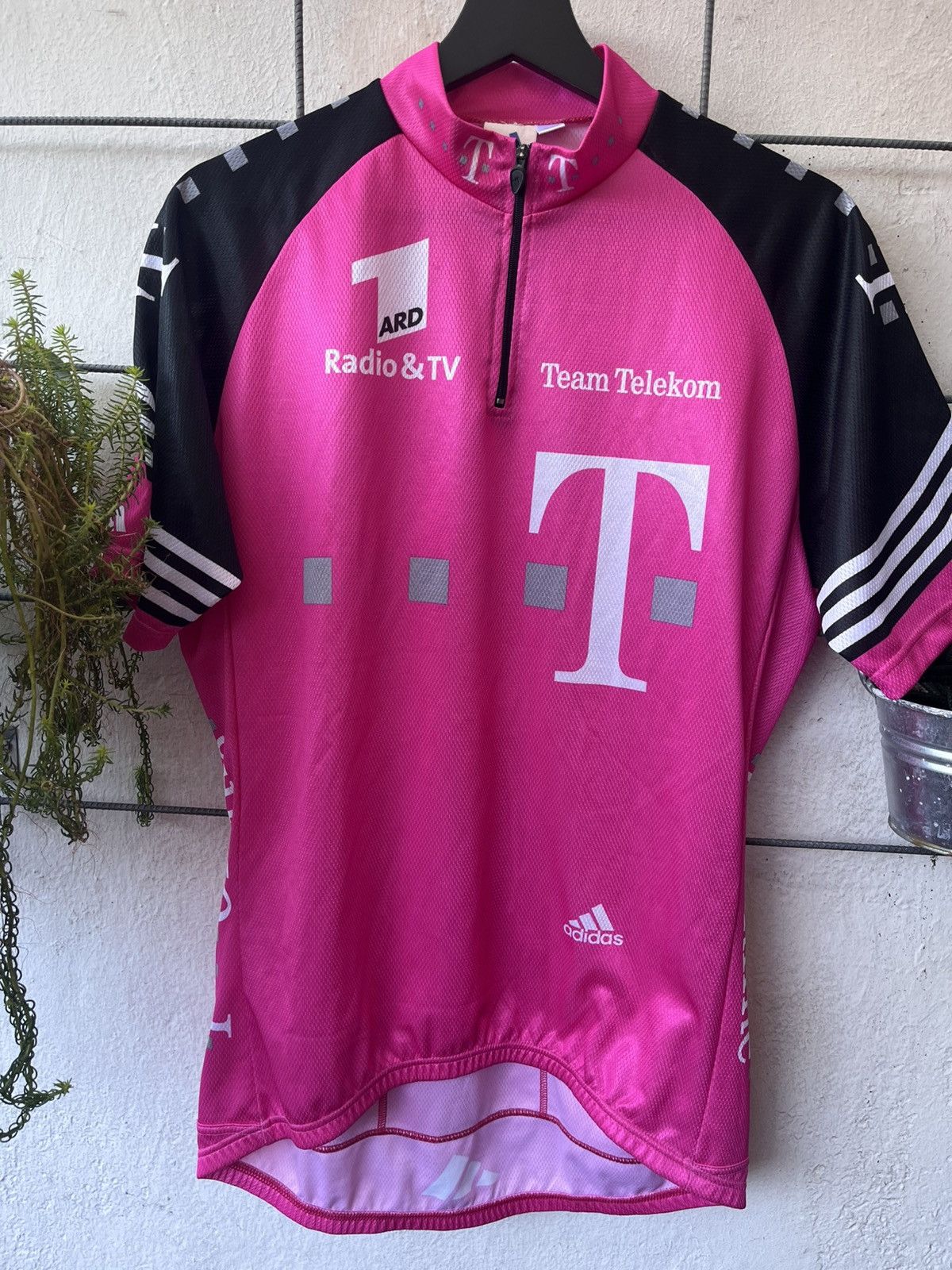 Other Adidas x Team Telekom D1 1997 Cycling Jersey Size US L / EU 52-54 / 3 - 3 Thumbnail