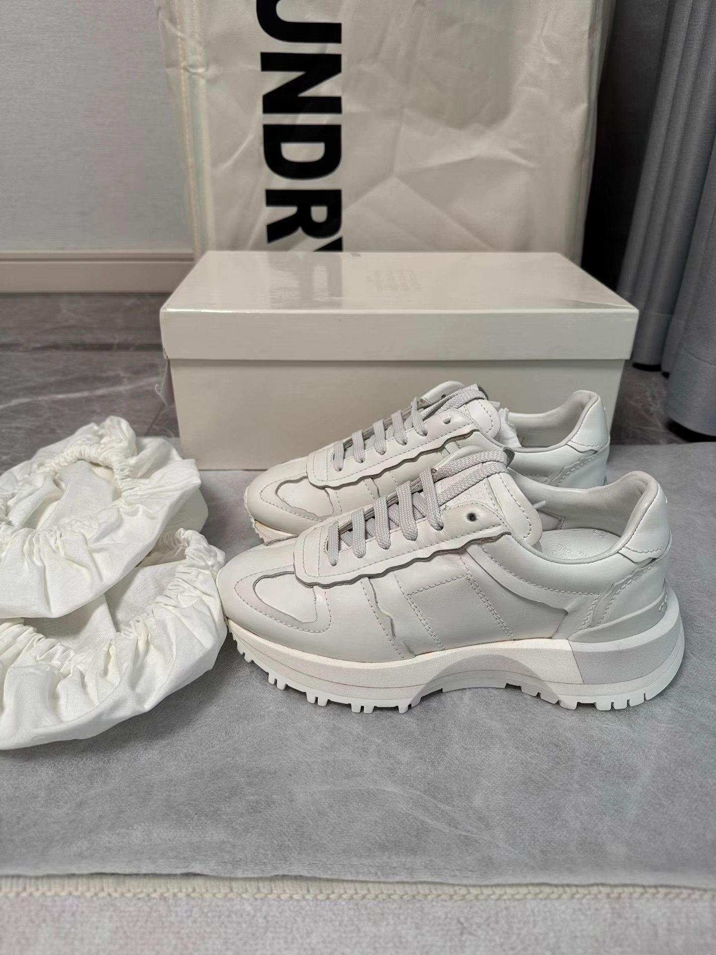 Maison Margiela Maison Margiela MM6 Runner Leather Sneakers K6 Size US 5 / IT 35 - 1 Thumbnail