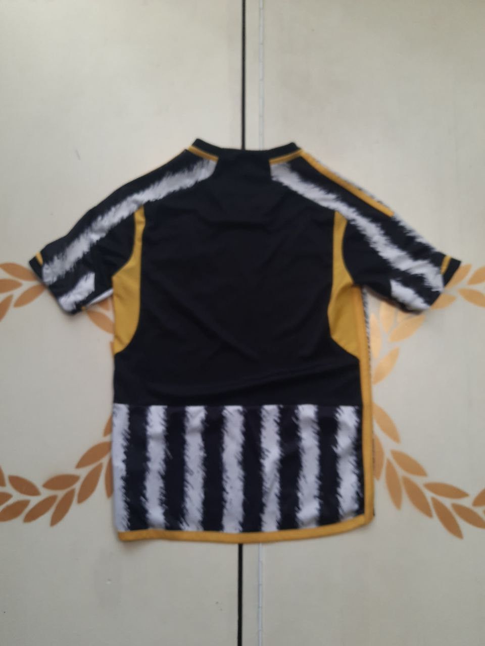Adidas Adidas Juventus Jersey 2023-2024 kids size 11-12 years Size US XXS / EU 40 - 9 Thumbnail