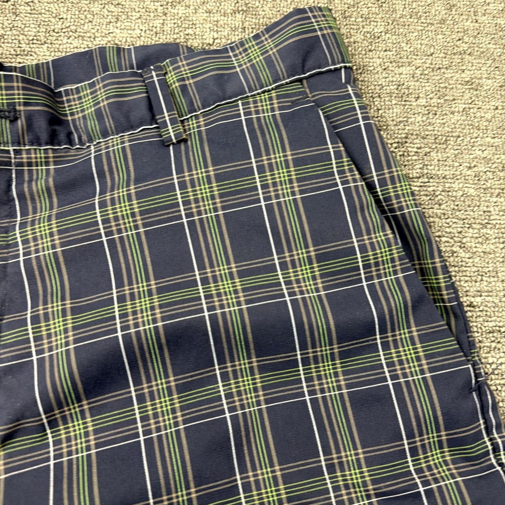 Chaps Chaps Golf Shorts Mens 33 Blue Green Plaid Microfiber Chino Stretch Casual Size US 33 - 2 Thumbnail