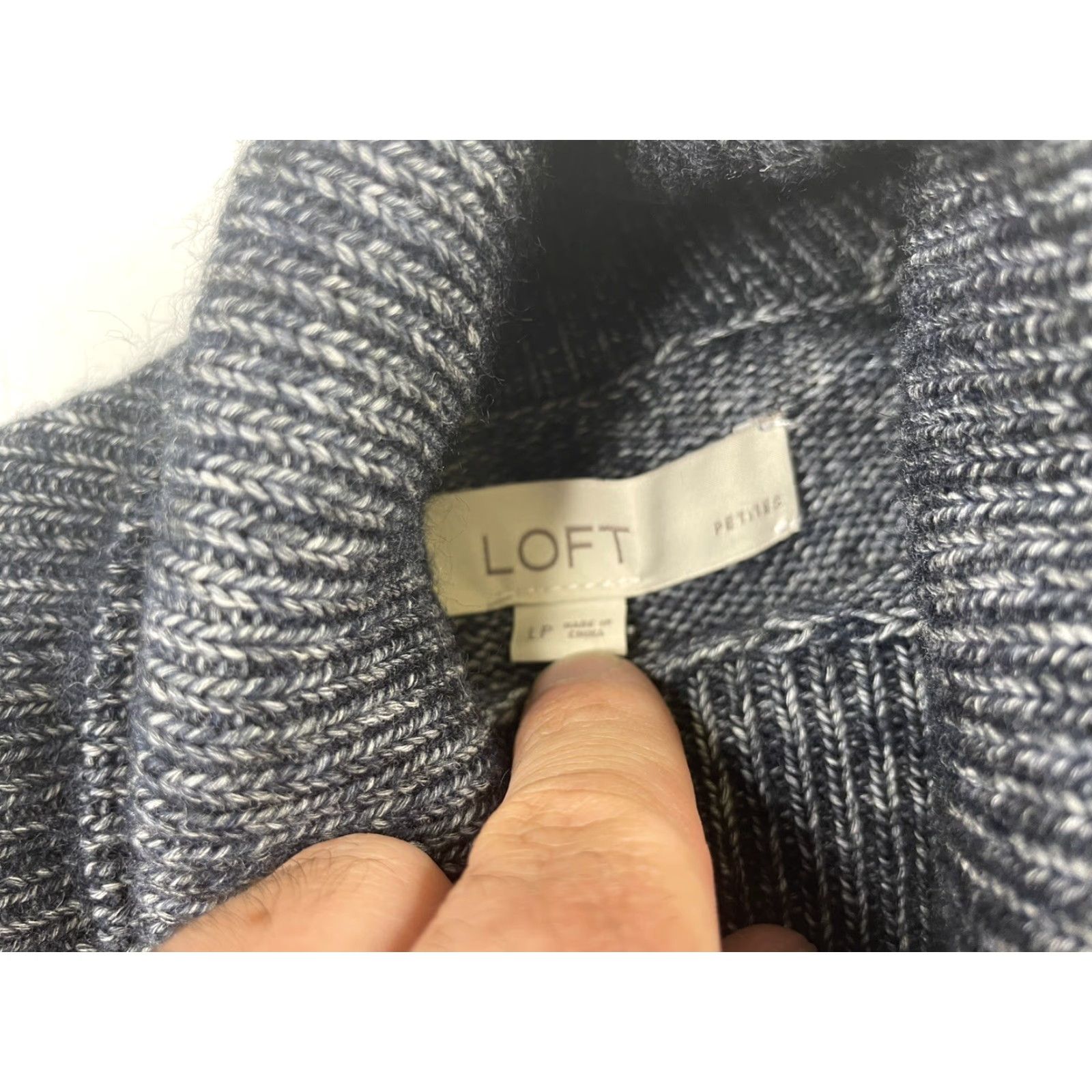 Loft LOFT Womens Sweater Pullover Turtleneck Knit Cotton Blend Size Large Petite Gray Raglan Sleeve Size L / US 10 / IT 46 - 4 Thumbnail