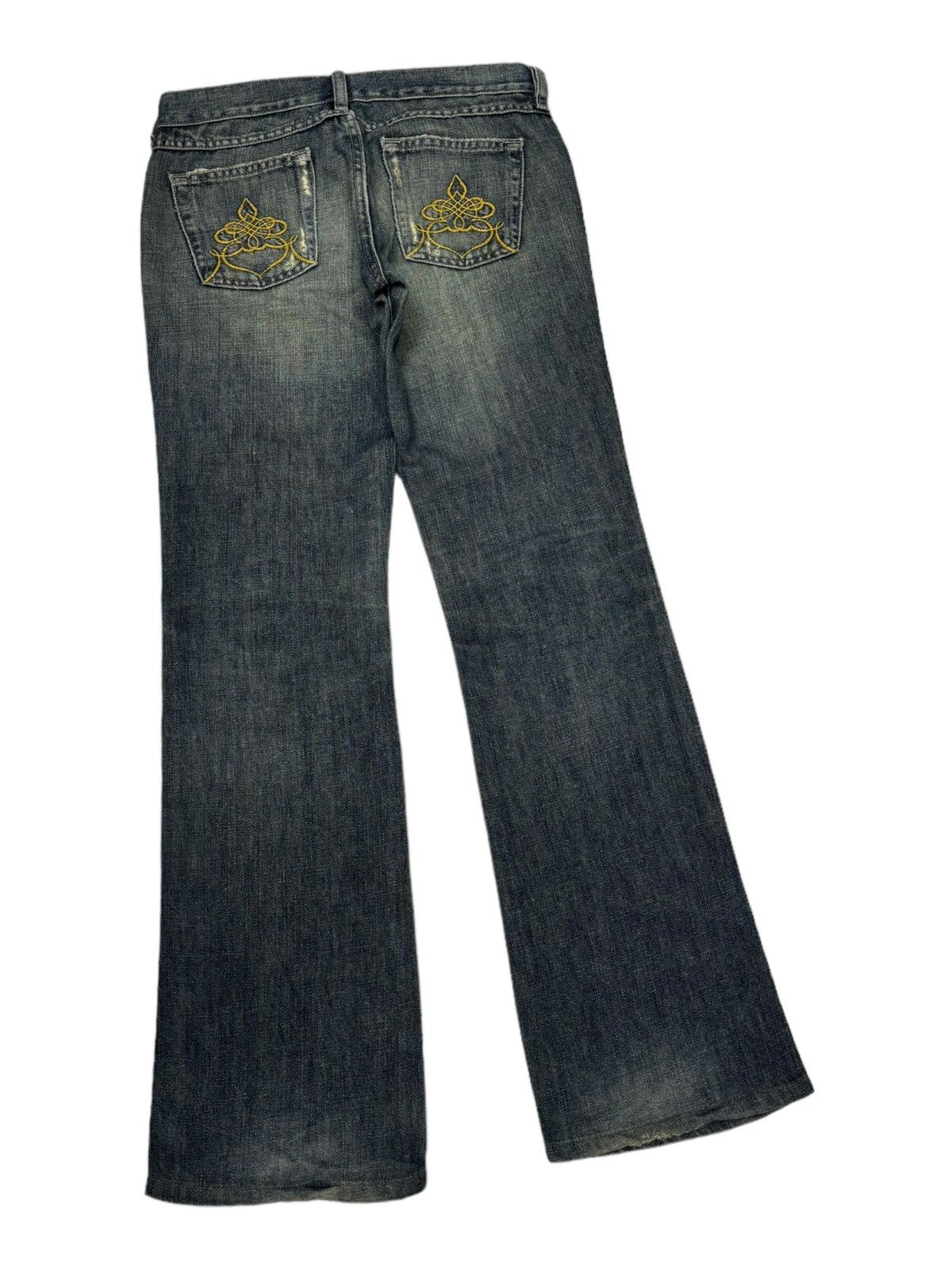 Diesel DIESEL FLARE DISTRESS THRASHED DENIM JEANS Size 28" / US 6 / IT 42 - 3 Thumbnail