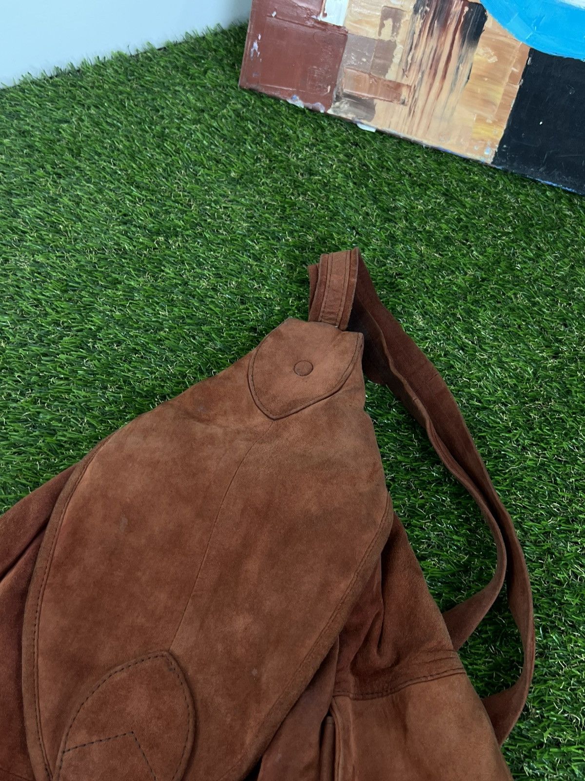 Japanese Brand Y2k Vintage Traveller Suede Leather Sling Bag Brown Size ONE SIZE - 4 Thumbnail