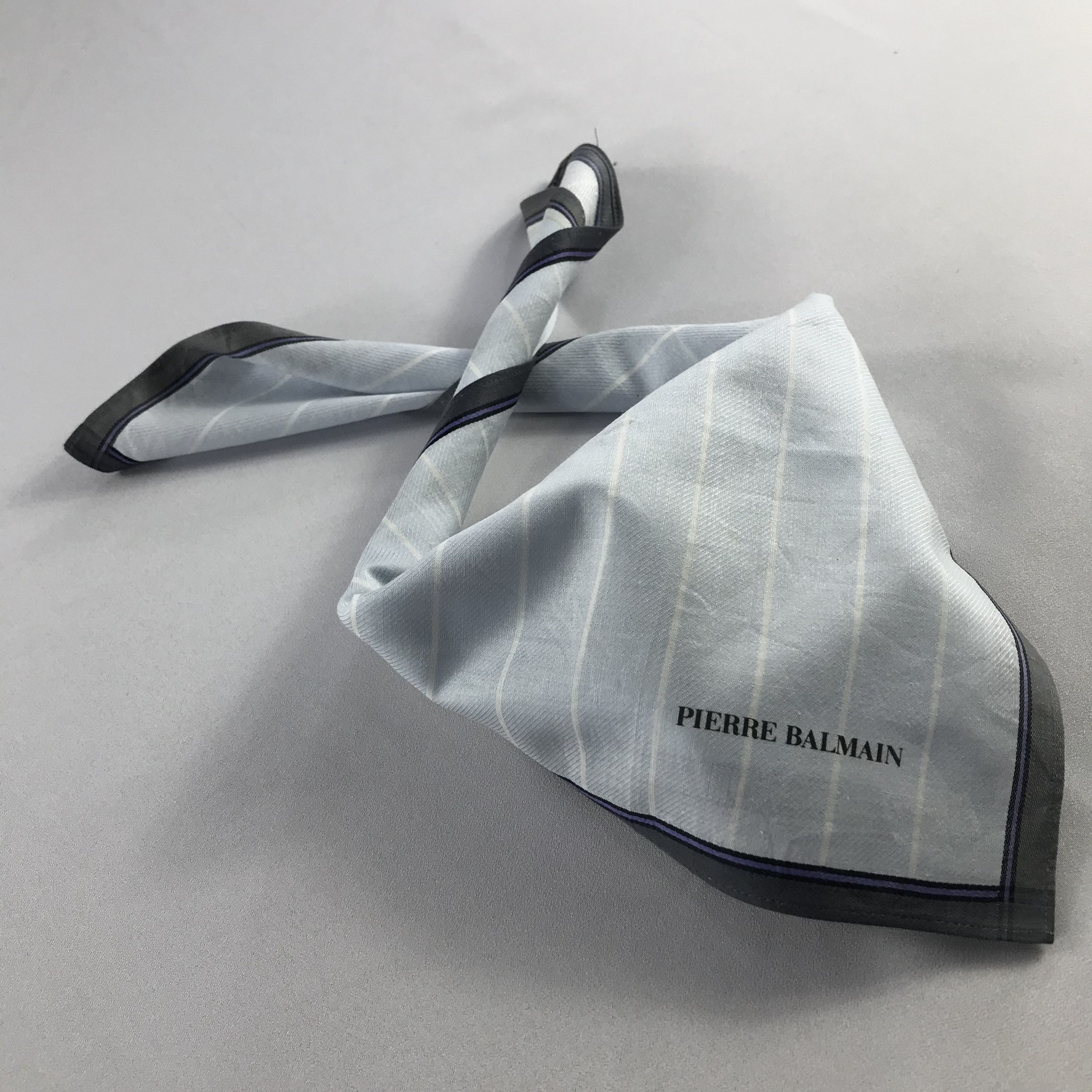 Pierre Balmain Pierre Balmain Handkerchief / Bandana / Neckerchief C548 Size ONE SIZE - 2 Thumbnail