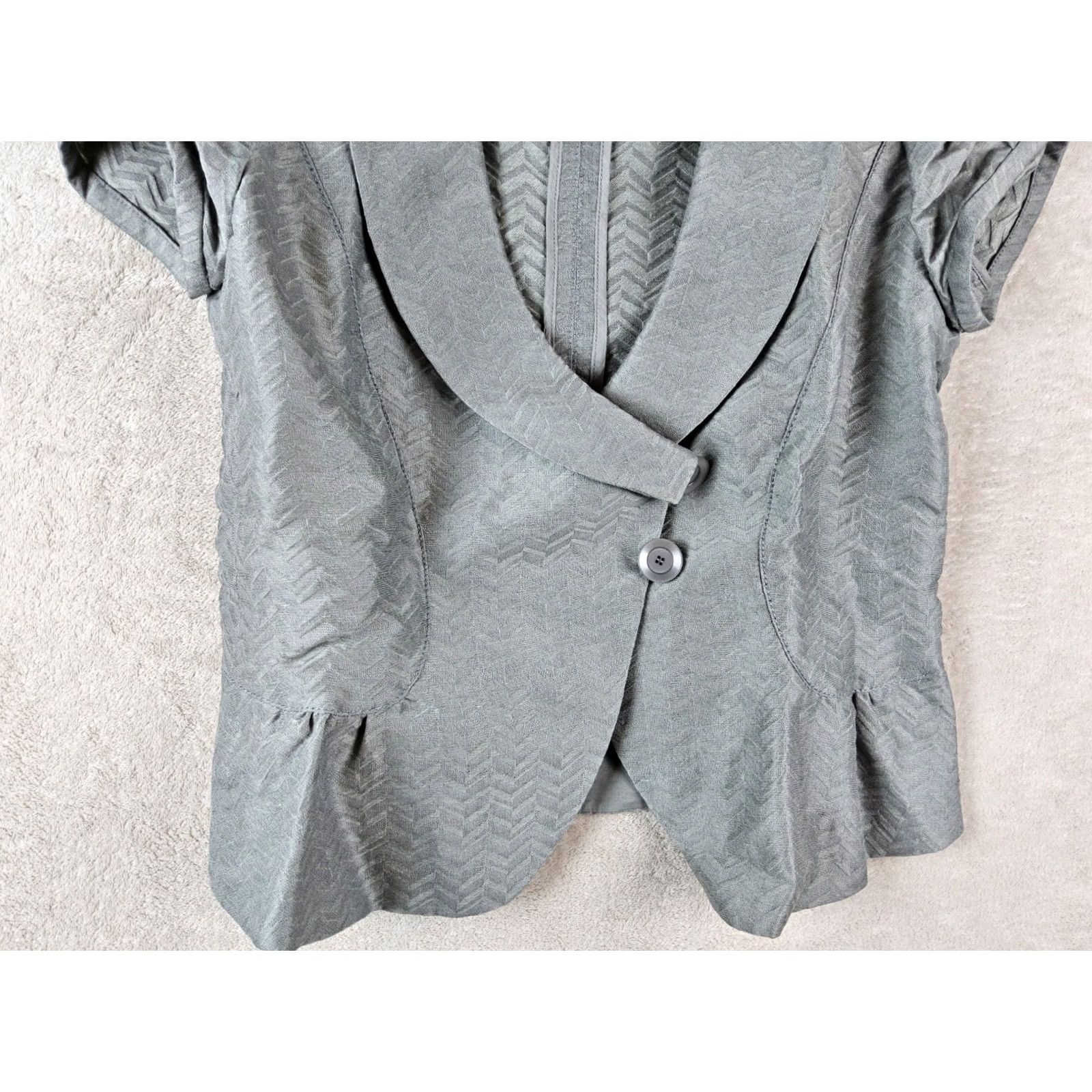 Armani Armani Collezioni Blouse Women's Short Sleeve Two Button Top Size 40 Gray Size S / US 4 / IT 40 - 3 Thumbnail