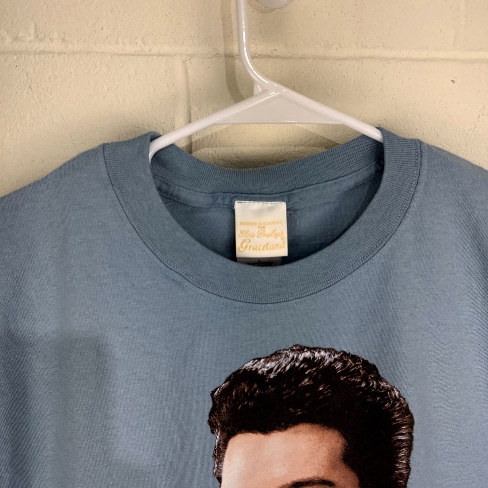 Vintage VINTAGE Elvis Presley Graceland Shirt Large Light Blue Graphic Portrait 1999 Size US L / EU 52-54 / 3 - 5 Thumbnail