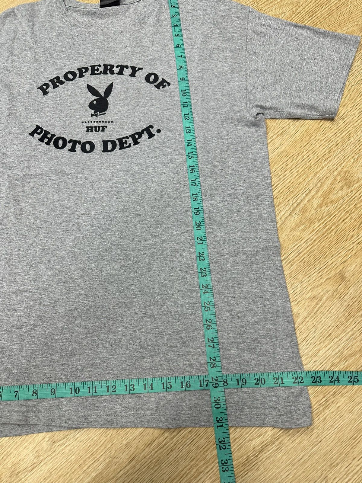Huf Property Of Photo Dept by HUF X Playboy Tshirt A249 Size US M / EU 48-50 / 2 - 7 Thumbnail