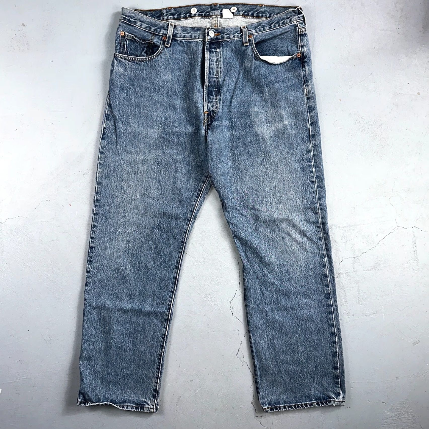 Levi's VINTAGE Levis 501 Jeans 90s XX Straight Leg Y2K Light Wash 40x30 Act 37x30 Size US 40 / EU 56 - 2 Thumbnail