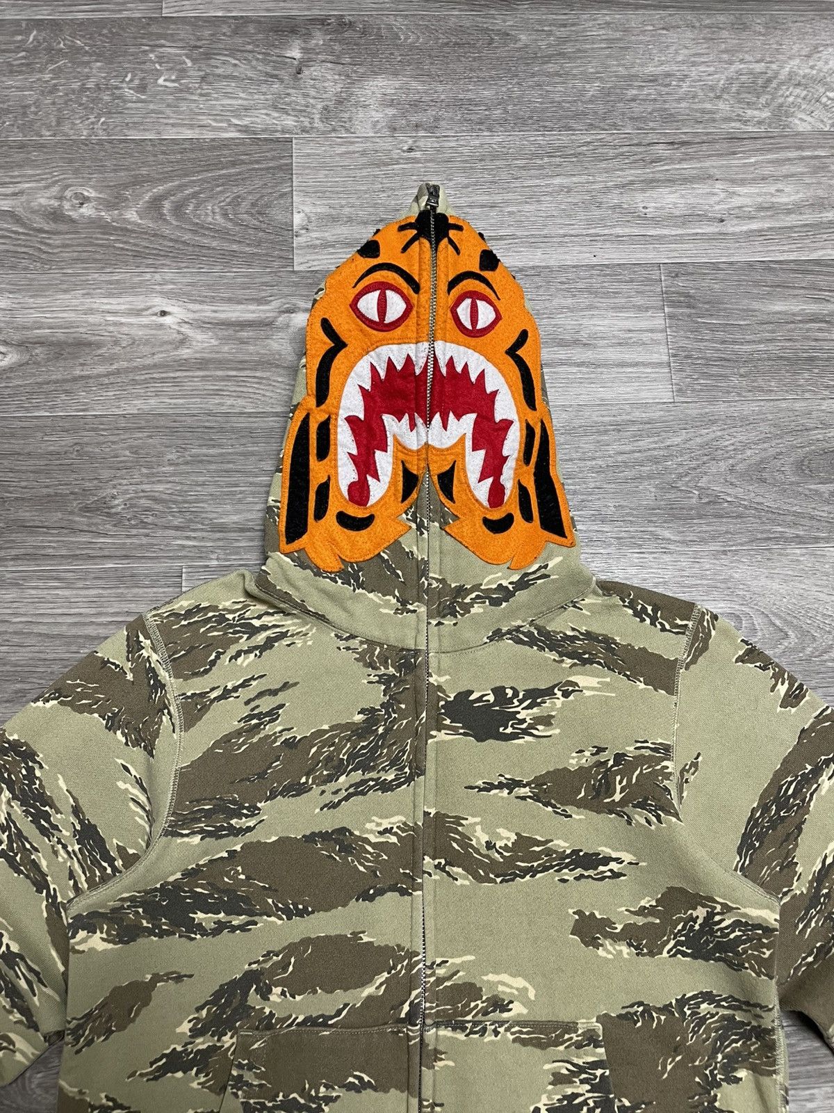 Bape BAPE Tiger Full Zip Hoodie Desert Camo A Bathing Ape Size S Size US S / EU 44-46 / 1 - 2 Thumbnail