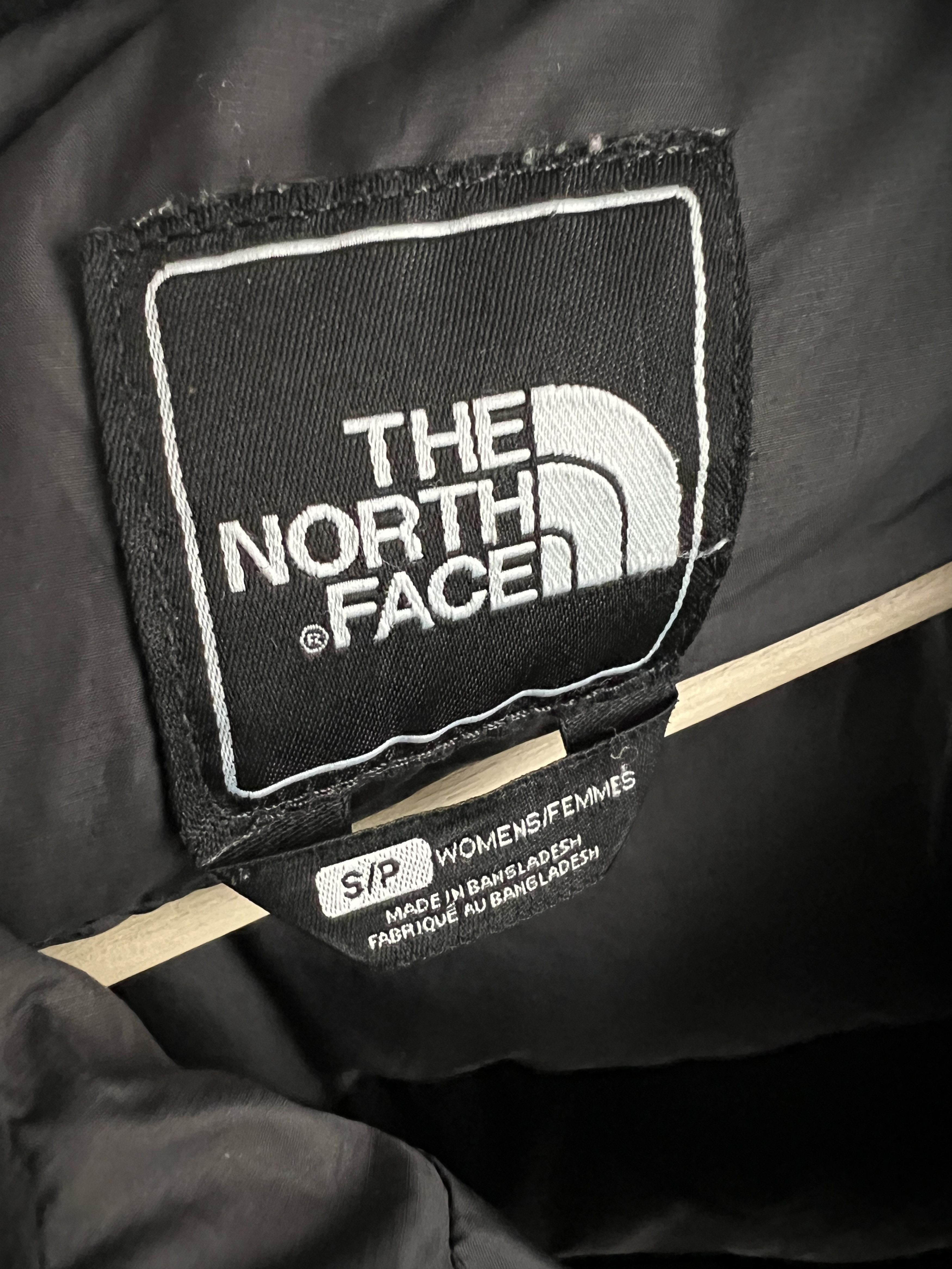 The North Face × Vintage THE NORTH FACE Women’s Large Black Nuptse 700 Down Vest Size S / US 4 / IT 40 - 9 Thumbnail