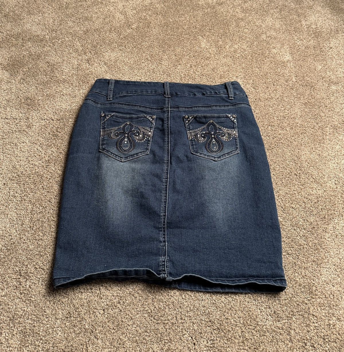 Other SWEET JEANS INDIGO BLUE EMBELLISHED POCKET SKIRT Size 32" / US 10 / IT 46 - 1 Thumbnail